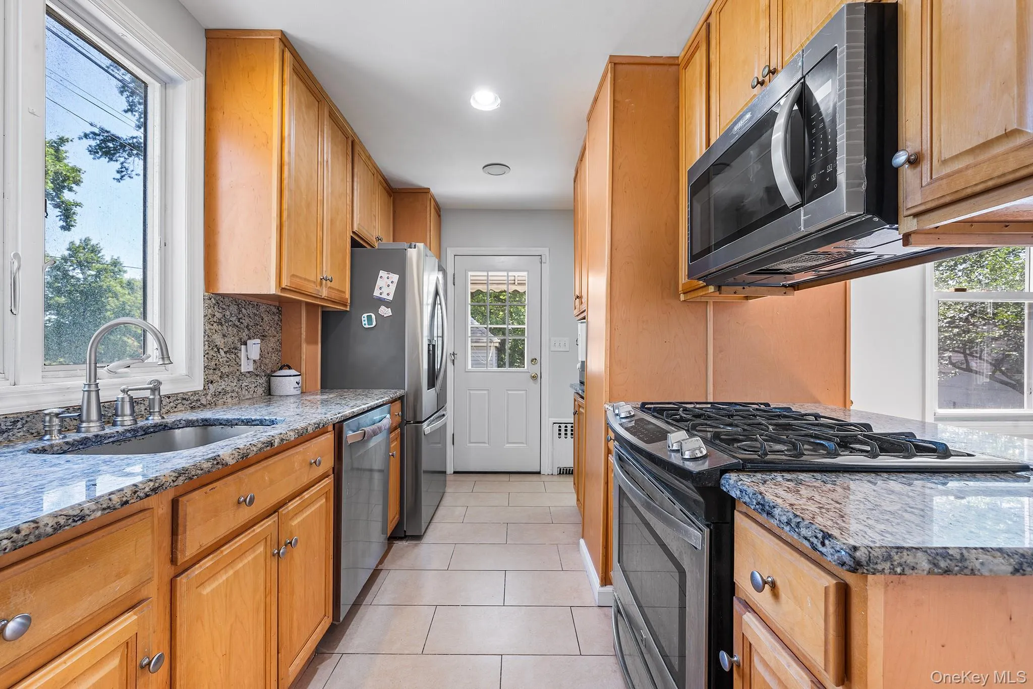 6005 168th Street, New York, NY, 3 Bedrooms Bedrooms, 4 Rooms Rooms,1 BathroomBathrooms,Residential,For Rent,168th,0,1024235 6005 168th Street, New York, NY, 3 Bedrooms Bedrooms, 4 Rooms Rooms,1 BathroomBathrooms,Residential,For Rent,168th,0,1024235