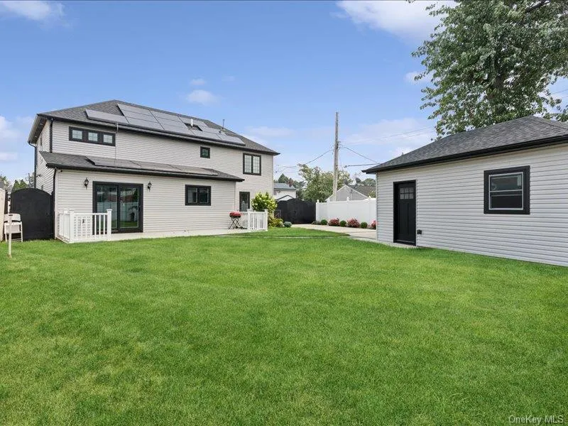 858 Prescott Street, Hempstead, NY, 5 Bedrooms Bedrooms, 11 Rooms Rooms,3 BathroomsBathrooms,Residential,For Rent,Prescott,0,1024236 858 Prescott Street, Hempstead, NY, 5 Bedrooms Bedrooms, 11 Rooms Rooms,3 BathroomsBathrooms,Residential,For Rent,Prescott,0,1024236