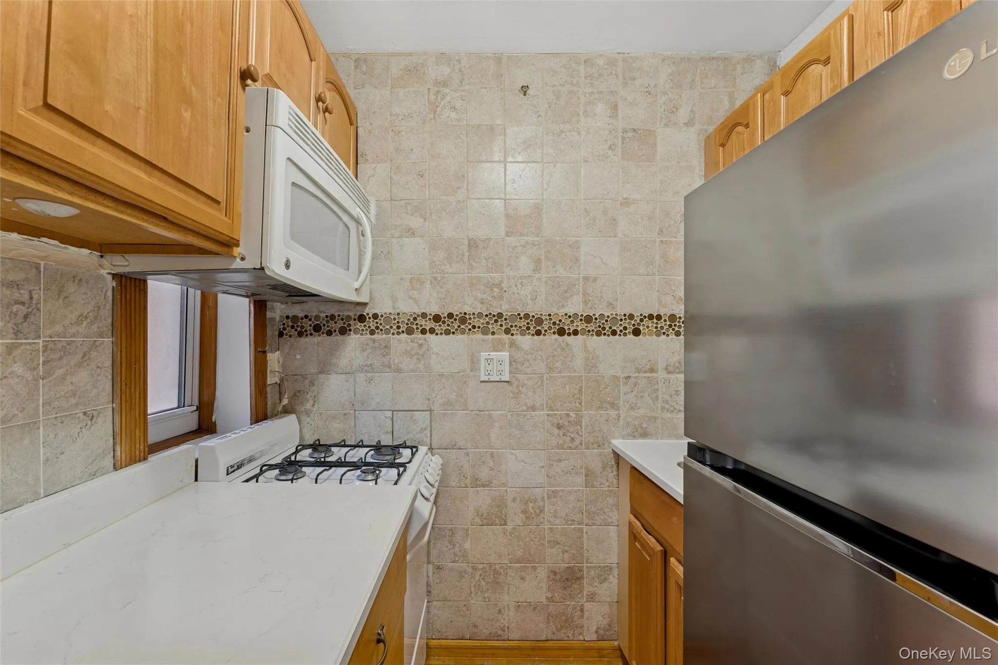 33-35 81 Street, New York, NY, 3 Rooms Rooms,1 BathroomBathrooms,Residential,For Rent,81,0,1024247 33-35 81 Street, New York, NY, 3 Rooms Rooms,1 BathroomBathrooms,Residential,For Rent,81,0,1024247
