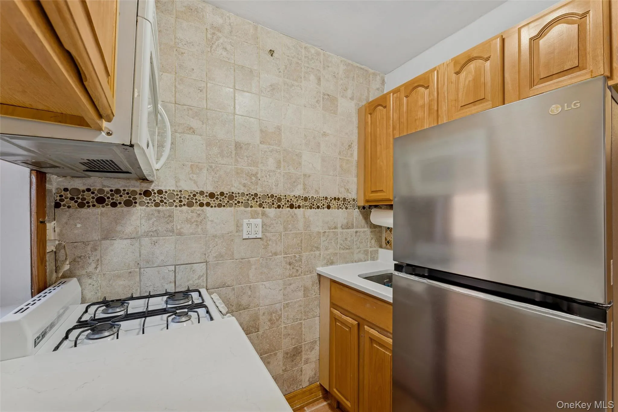 33-35 81 Street, New York, NY, 3 Rooms Rooms,1 BathroomBathrooms,Residential,For Rent,81,0,1024247 33-35 81 Street, New York, NY, 3 Rooms Rooms,1 BathroomBathrooms,Residential,For Rent,81,0,1024247