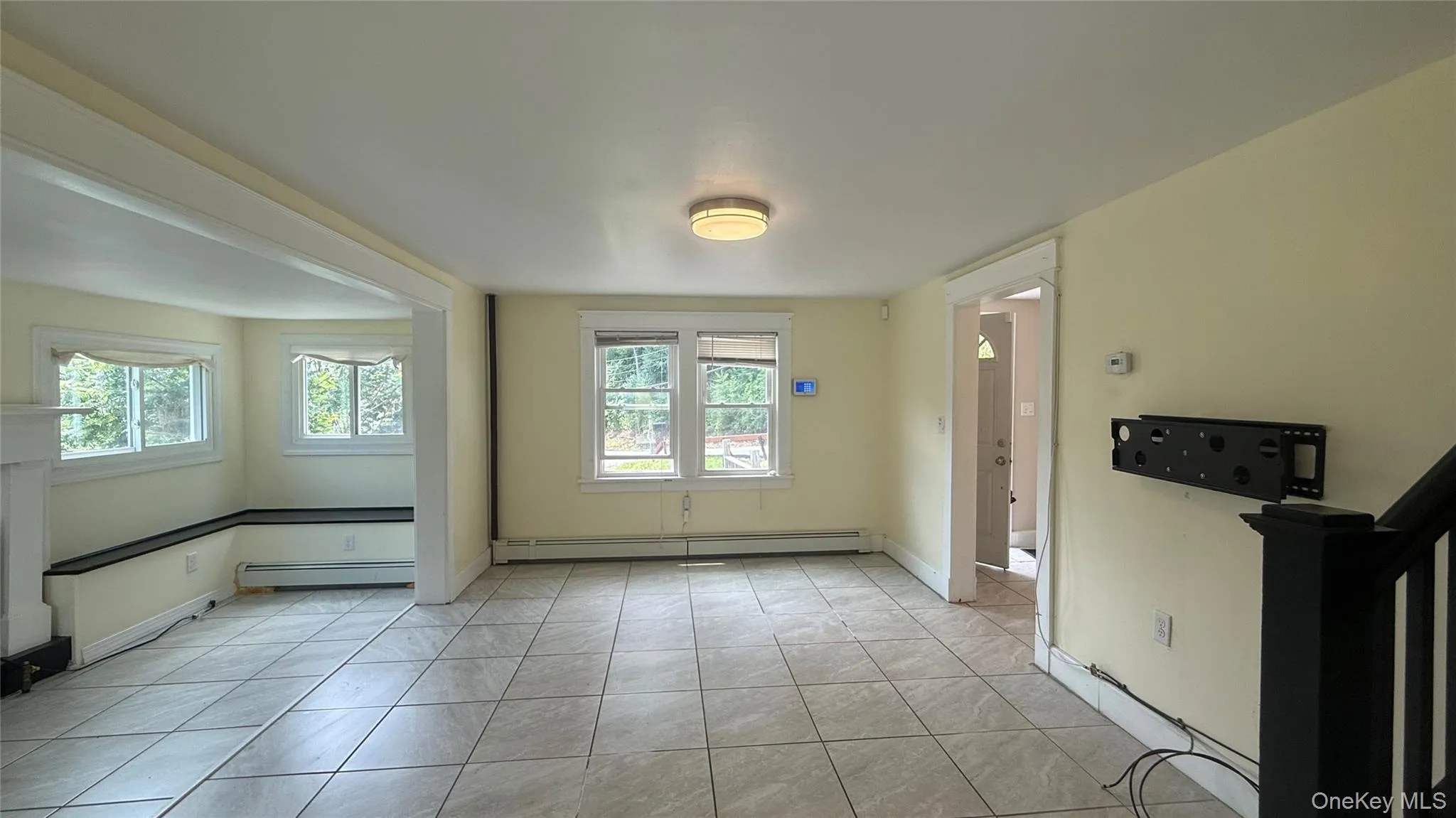 26 Lattintown Road, New Windsor, NY, 3 Bedrooms Bedrooms, 8 Rooms Rooms,2 BathroomsBathrooms,Residential Lease,For Rent,Lattintown,0,1024250 26 Lattintown Road, New Windsor, NY, 3 Bedrooms Bedrooms, 8 Rooms Rooms,2 BathroomsBathrooms,Residential Lease,For Rent,Lattintown,0,1024250