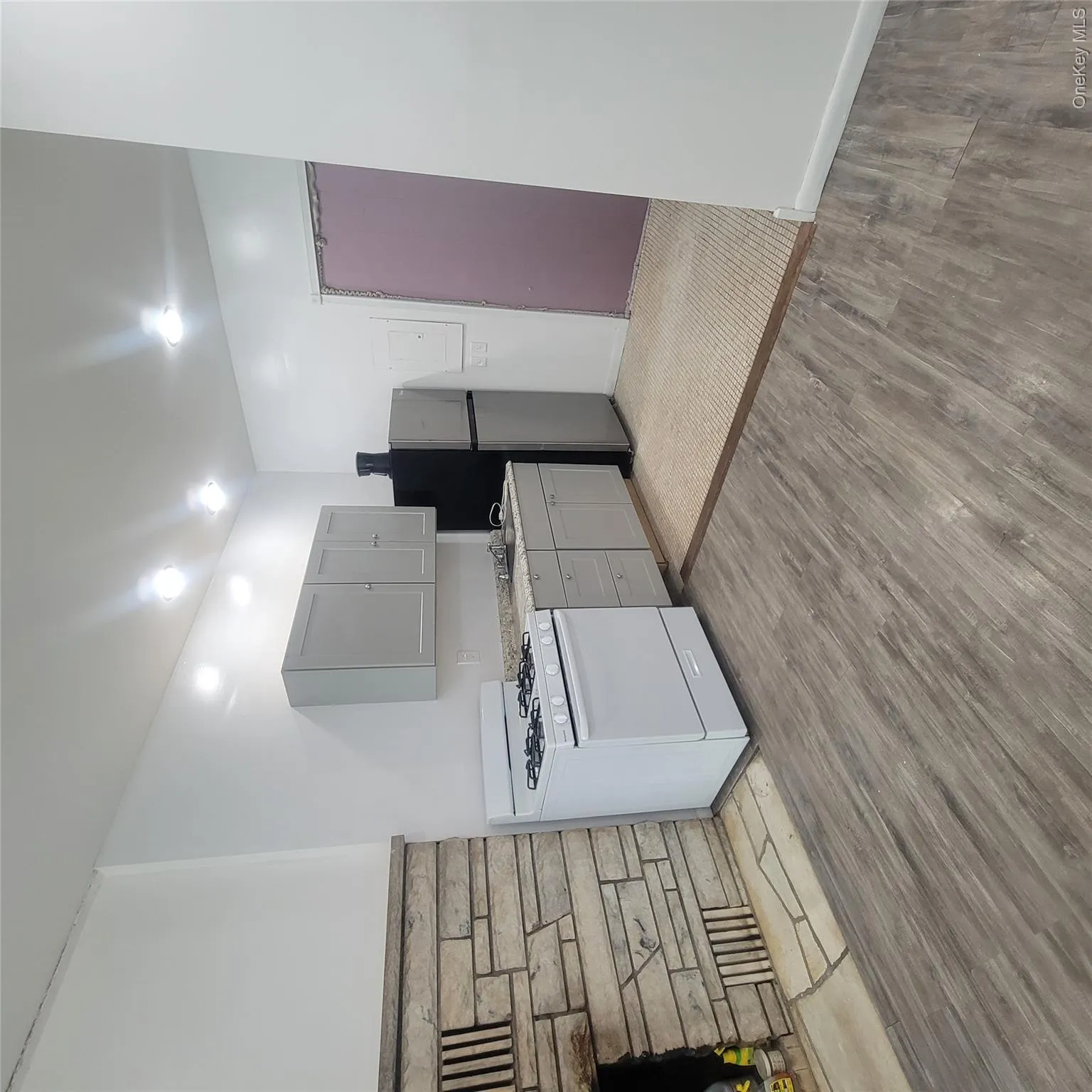 11 Washington Avenue, Ramapo, NY, 1 Bedroom Bedrooms, 4 Rooms Rooms,1 BathroomBathrooms,Residential Lease,For Rent,Washington,0,1024253 11 Washington Avenue, Ramapo, NY, 1 Bedroom Bedrooms, 4 Rooms Rooms,1 BathroomBathrooms,Residential Lease,For Rent,Washington,0,1024253
