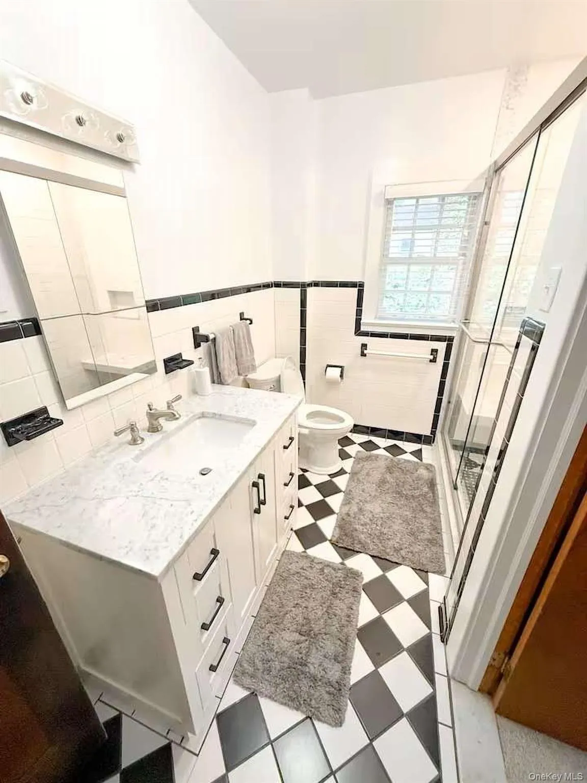 49 Oakwood Road, Brookhaven, NY, 4 Bedrooms Bedrooms, 8 Rooms Rooms,1 BathroomBathrooms,Residential Lease,For Rent,Oakwood,0,1024254 49 Oakwood Road, Brookhaven, NY, 4 Bedrooms Bedrooms, 8 Rooms Rooms,1 BathroomBathrooms,Residential Lease,For Rent,Oakwood,0,1024254