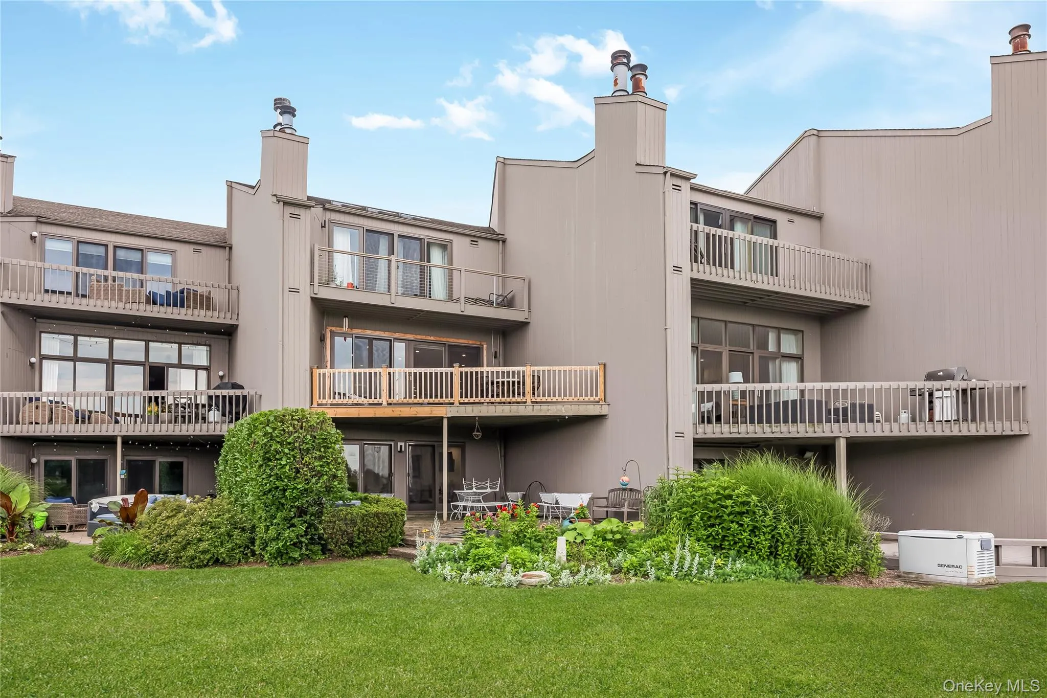 8 Lady Janes Way, Huntington, NY, 3 Bedrooms Bedrooms, 8 Rooms Rooms,3 BathroomsBathrooms,Residential,For Rent,Lady Janes,0,1024261 8 Lady Janes Way, Huntington, NY, 3 Bedrooms Bedrooms, 8 Rooms Rooms,3 BathroomsBathrooms,Residential,For Rent,Lady Janes,0,1024261