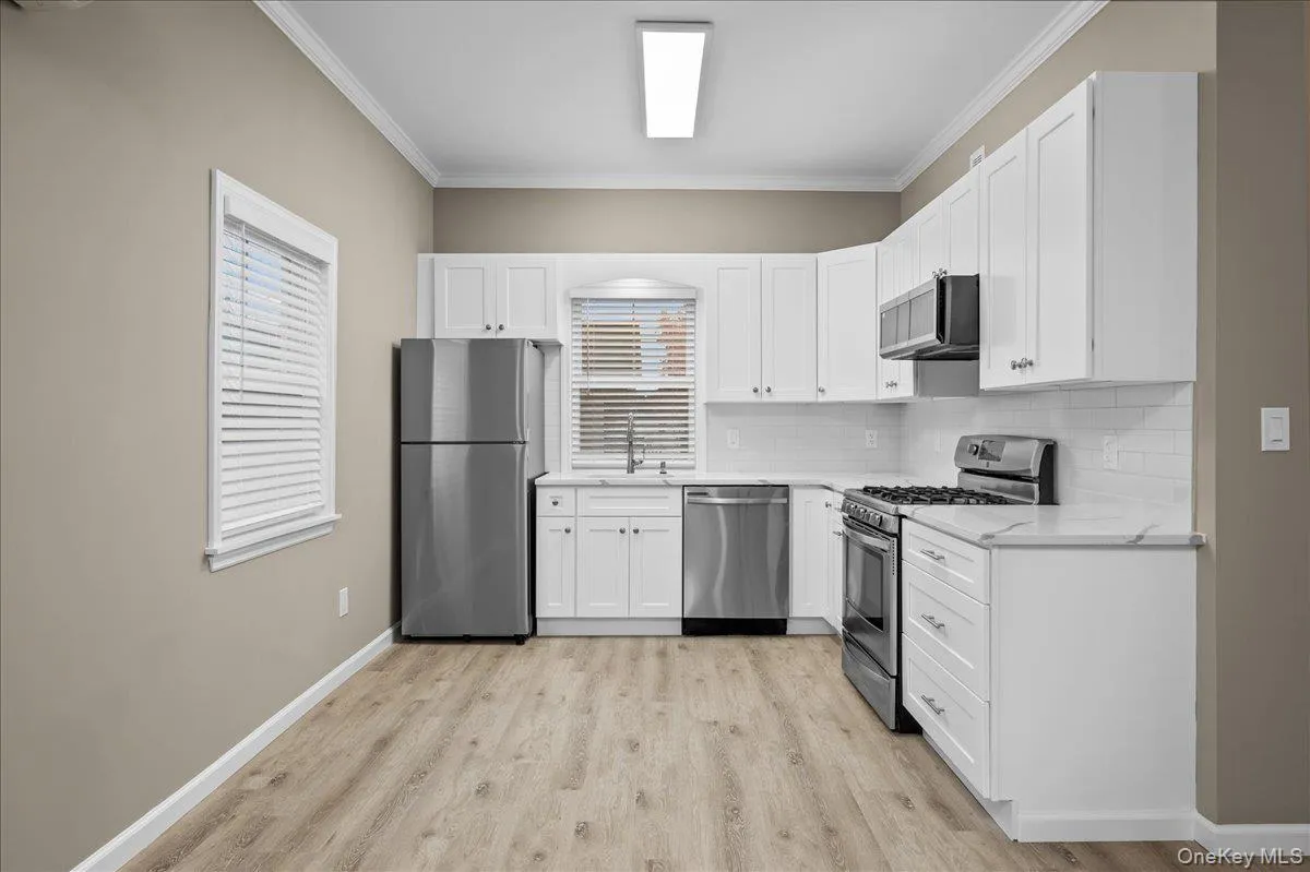 5 Madison Street, Harrison, NY, 2 Bedrooms Bedrooms, 3 Rooms Rooms,1 BathroomBathrooms,Residential Lease,For Rent,Madison,0,1024262 5 Madison Street, Harrison, NY, 2 Bedrooms Bedrooms, 3 Rooms Rooms,1 BathroomBathrooms,Residential Lease,For Rent,Madison,0,1024262