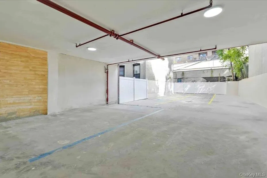 2525 31st Avenue, New York, NY, 1 Bedroom Bedrooms, 3 Rooms Rooms,1 BathroomBathrooms,Residential,For Rent,31st,0,1024264 2525 31st Avenue, New York, NY, 1 Bedroom Bedrooms, 3 Rooms Rooms,1 BathroomBathrooms,Residential,For Rent,31st,0,1024264