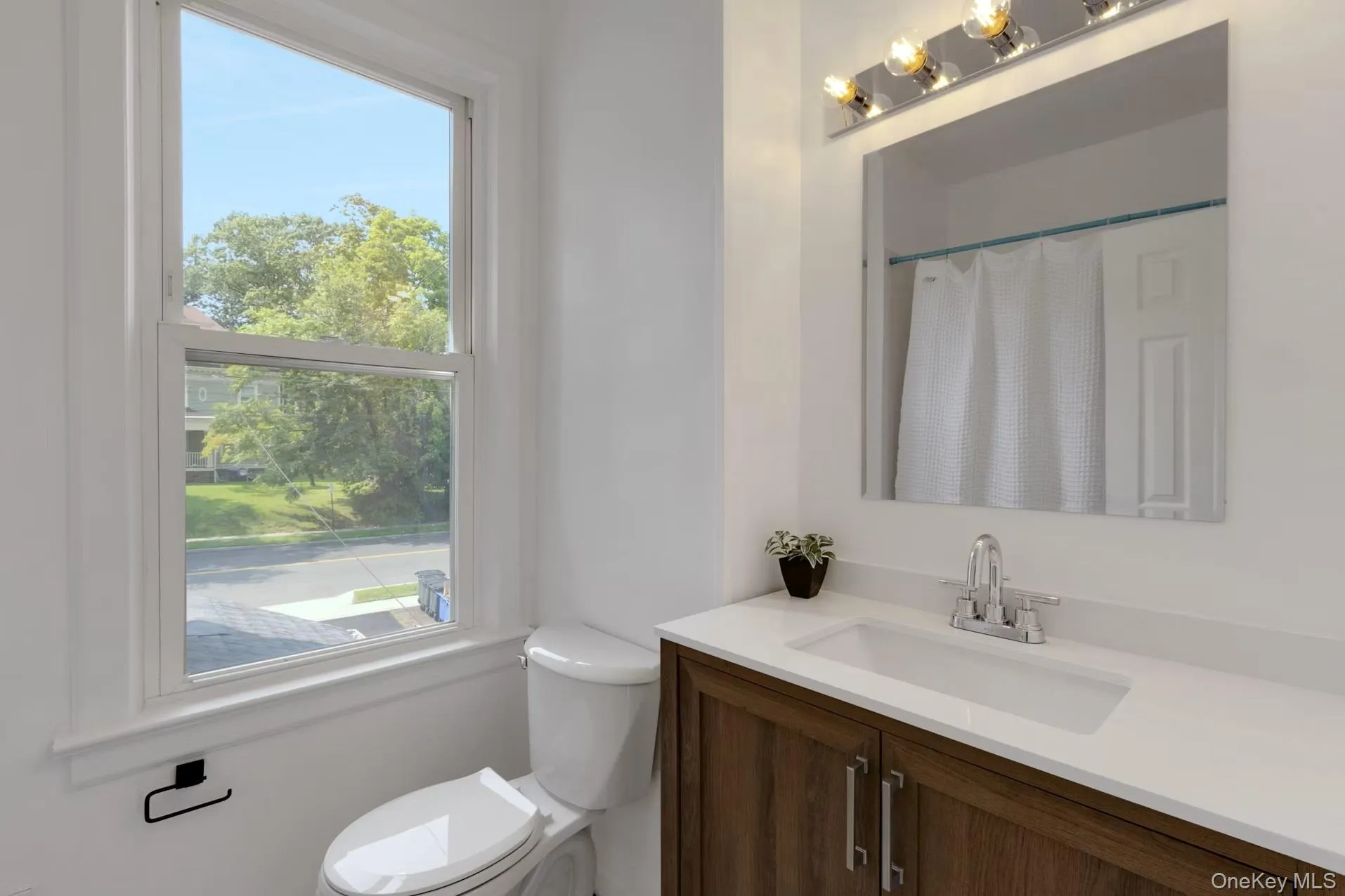 169 Broadway, Orangetown, NY, 2 Bedrooms Bedrooms, 6 Rooms Rooms,2 BathroomsBathrooms,Residential Lease,For Rent,Broadway,0,1024266 169 Broadway, Orangetown, NY, 2 Bedrooms Bedrooms, 6 Rooms Rooms,2 BathroomsBathrooms,Residential Lease,For Rent,Broadway,0,1024266