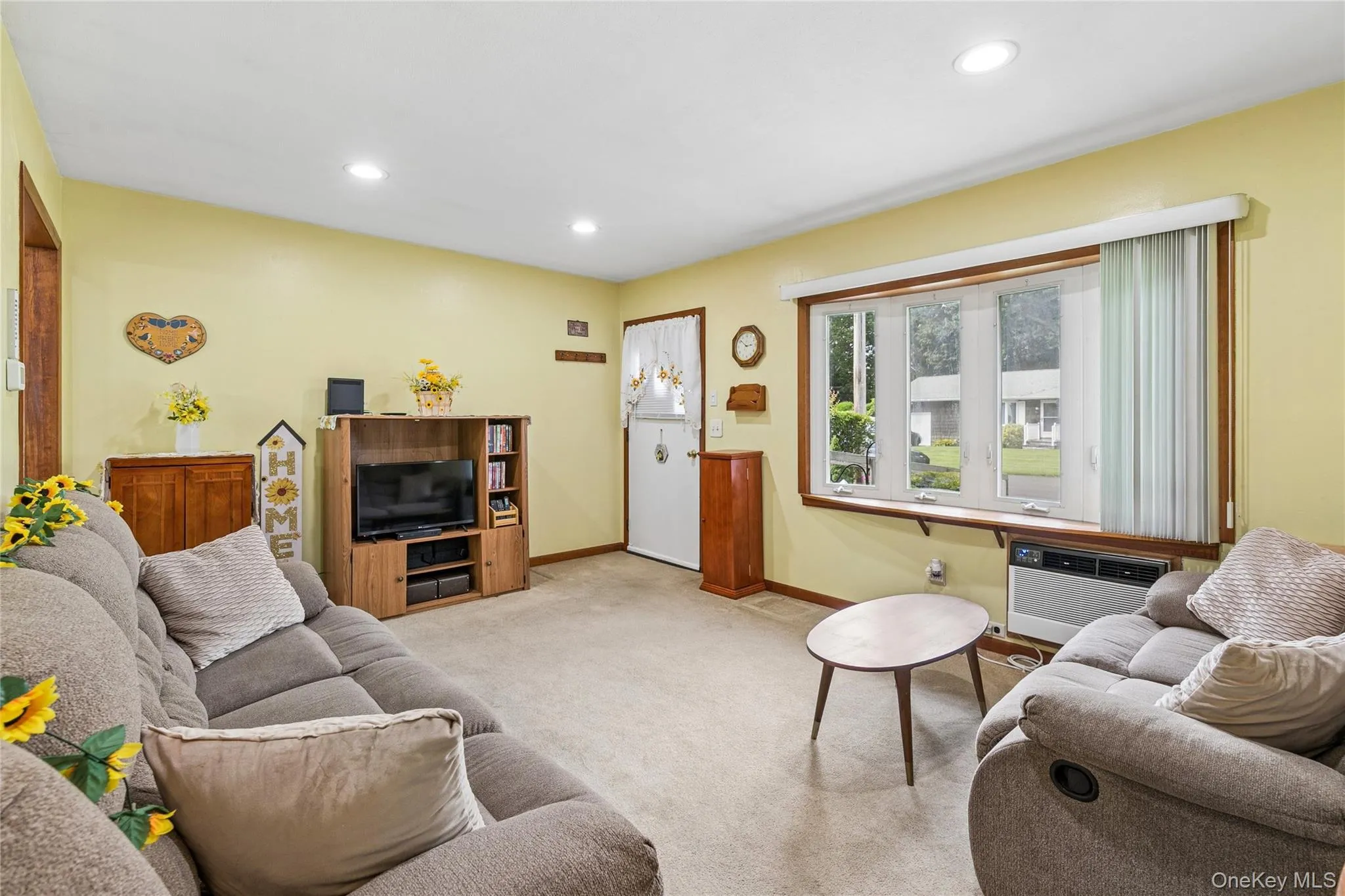 62 Sharp Street, Brookhaven, NY, 3 Bedrooms Bedrooms, 5 Rooms Rooms,1 BathroomBathrooms,Residential,For Rent,Sharp,0,1024267 62 Sharp Street, Brookhaven, NY, 3 Bedrooms Bedrooms, 5 Rooms Rooms,1 BathroomBathrooms,Residential,For Rent,Sharp,0,1024267