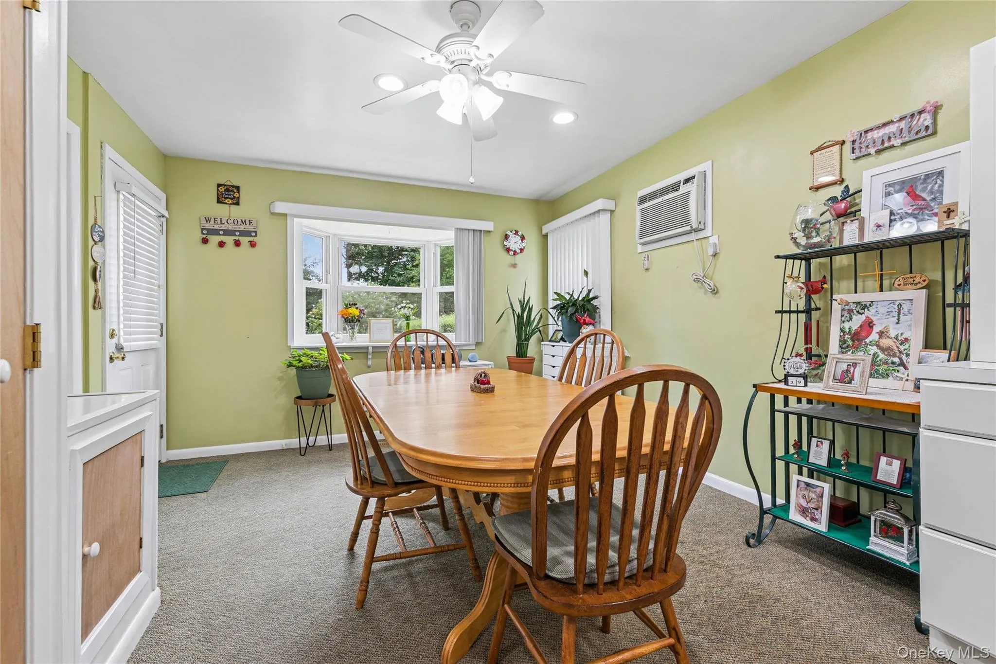 62 Sharp Street, Brookhaven, NY, 3 Bedrooms Bedrooms, 5 Rooms Rooms,1 BathroomBathrooms,Residential,For Rent,Sharp,0,1024267 62 Sharp Street, Brookhaven, NY, 3 Bedrooms Bedrooms, 5 Rooms Rooms,1 BathroomBathrooms,Residential,For Rent,Sharp,0,1024267