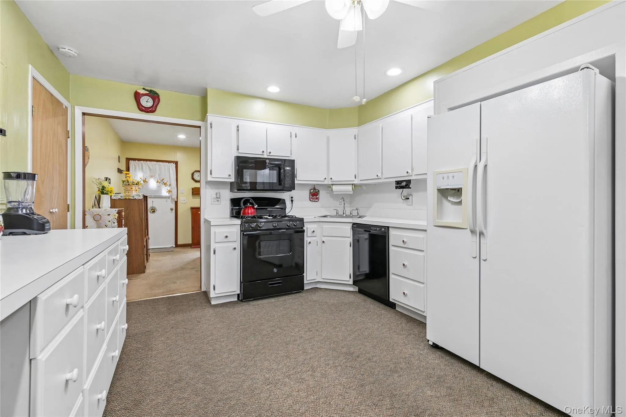 62 Sharp Street, Brookhaven, NY, 3 Bedrooms Bedrooms, 5 Rooms Rooms,1 BathroomBathrooms,Residential,For Rent,Sharp,0,1024267 62 Sharp Street, Brookhaven, NY, 3 Bedrooms Bedrooms, 5 Rooms Rooms,1 BathroomBathrooms,Residential,For Rent,Sharp,0,1024267