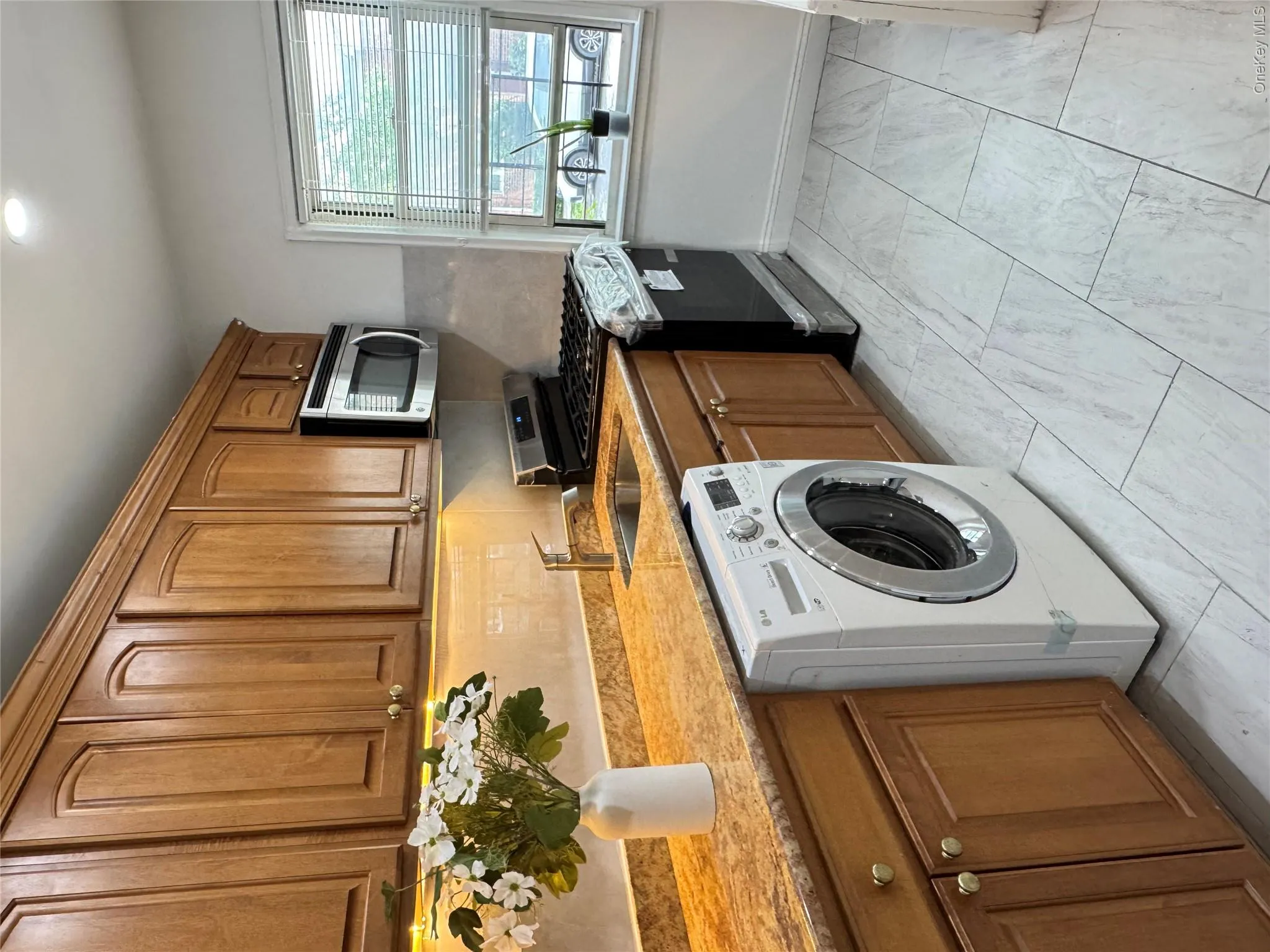 138-46 68th Drive, New York, NY, 2 Bedrooms Bedrooms, 5 Rooms Rooms,1 BathroomBathrooms,Residential,For Rent,68th Drive,0,1024268 138-46 68th Drive, New York, NY, 2 Bedrooms Bedrooms, 5 Rooms Rooms,1 BathroomBathrooms,Residential,For Rent,68th Drive,0,1024268