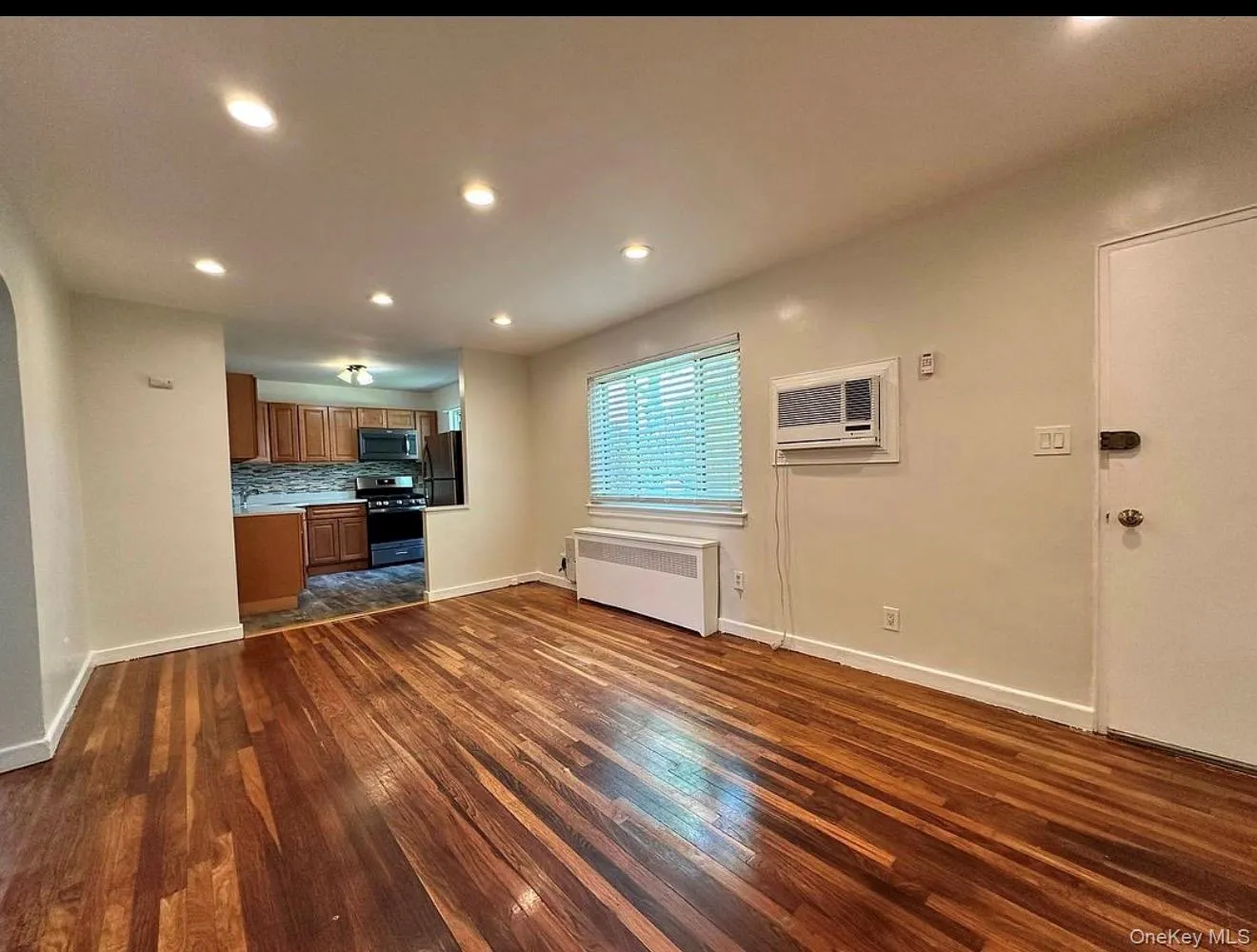 255-06 73rd Avenue, New York, NY, 2 Bedrooms Bedrooms, 4 Rooms Rooms,1 BathroomBathrooms,Residential Lease,For Rent,73rd,0,1024271 255-06 73rd Avenue, New York, NY, 2 Bedrooms Bedrooms, 4 Rooms Rooms,1 BathroomBathrooms,Residential Lease,For Rent,73rd,0,1024271