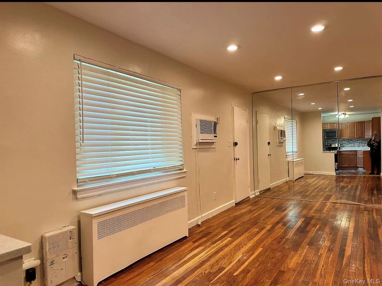255-06 73rd Avenue, New York, NY, 2 Bedrooms Bedrooms, 4 Rooms Rooms,1 BathroomBathrooms,Residential Lease,For Rent,73rd,0,1024271 255-06 73rd Avenue, New York, NY, 2 Bedrooms Bedrooms, 4 Rooms Rooms,1 BathroomBathrooms,Residential Lease,For Rent,73rd,0,1024271