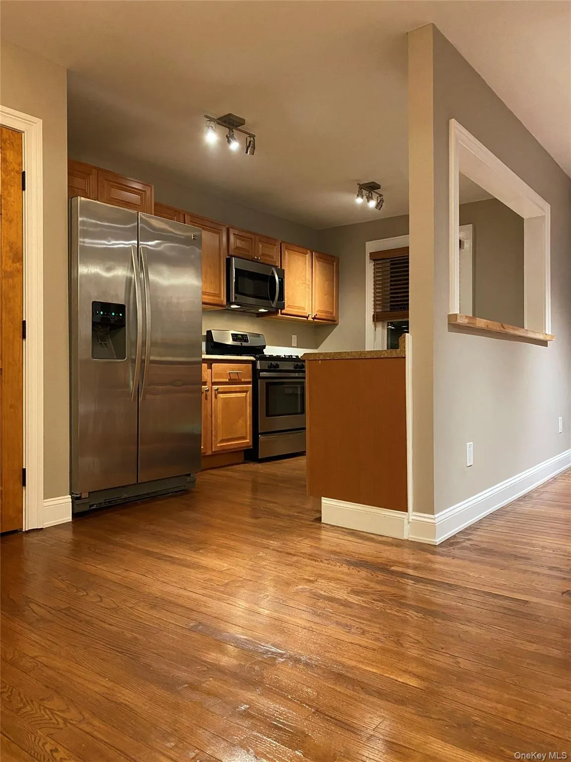 81 Cannon Street, Poughkeepsie, NY, 1 Bedroom Bedrooms, 3 Rooms Rooms,1 BathroomBathrooms,Residential Lease,For Rent,Cannon,0,1024274 81 Cannon Street, Poughkeepsie, NY, 1 Bedroom Bedrooms, 3 Rooms Rooms,1 BathroomBathrooms,Residential Lease,For Rent,Cannon,0,1024274