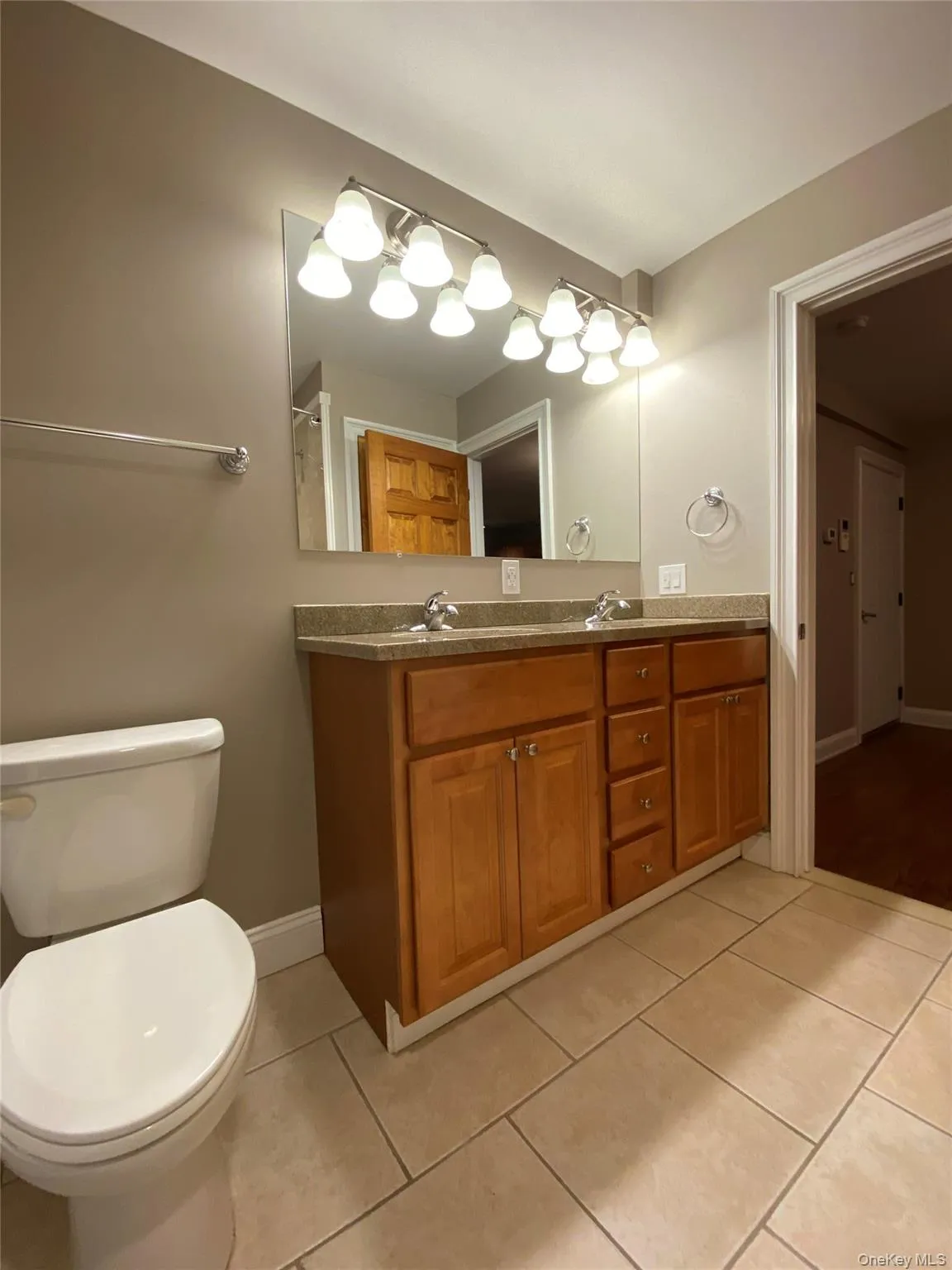 81 Cannon Street, Poughkeepsie, NY, 1 Bedroom Bedrooms, 3 Rooms Rooms,1 BathroomBathrooms,Residential Lease,For Rent,Cannon,0,1024274 81 Cannon Street, Poughkeepsie, NY, 1 Bedroom Bedrooms, 3 Rooms Rooms,1 BathroomBathrooms,Residential Lease,For Rent,Cannon,0,1024274