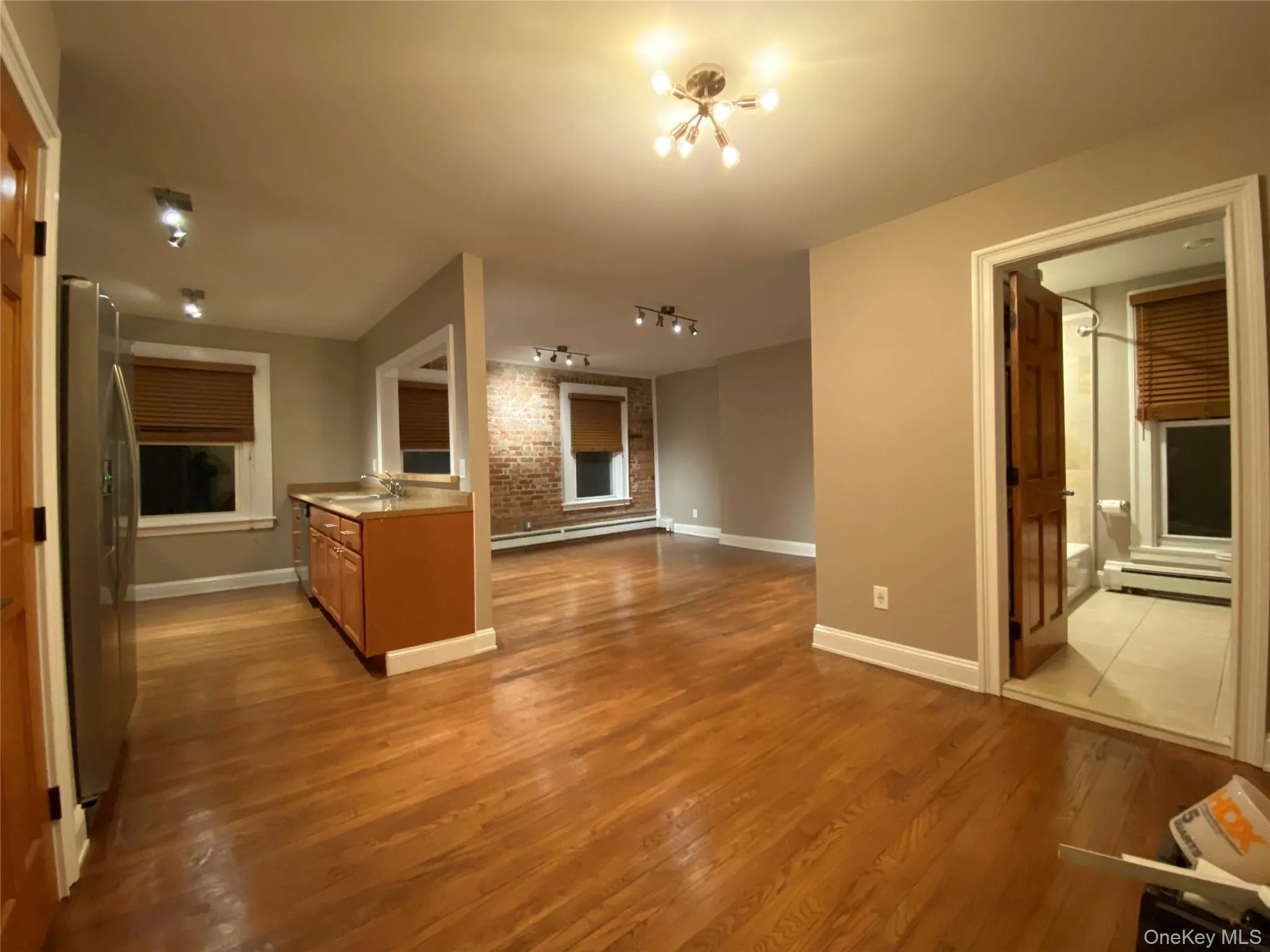 81 Cannon Street, Poughkeepsie, NY, 1 Bedroom Bedrooms, 3 Rooms Rooms,1 BathroomBathrooms,Residential Lease,For Rent,Cannon,0,1024274 81 Cannon Street, Poughkeepsie, NY, 1 Bedroom Bedrooms, 3 Rooms Rooms,1 BathroomBathrooms,Residential Lease,For Rent,Cannon,0,1024274