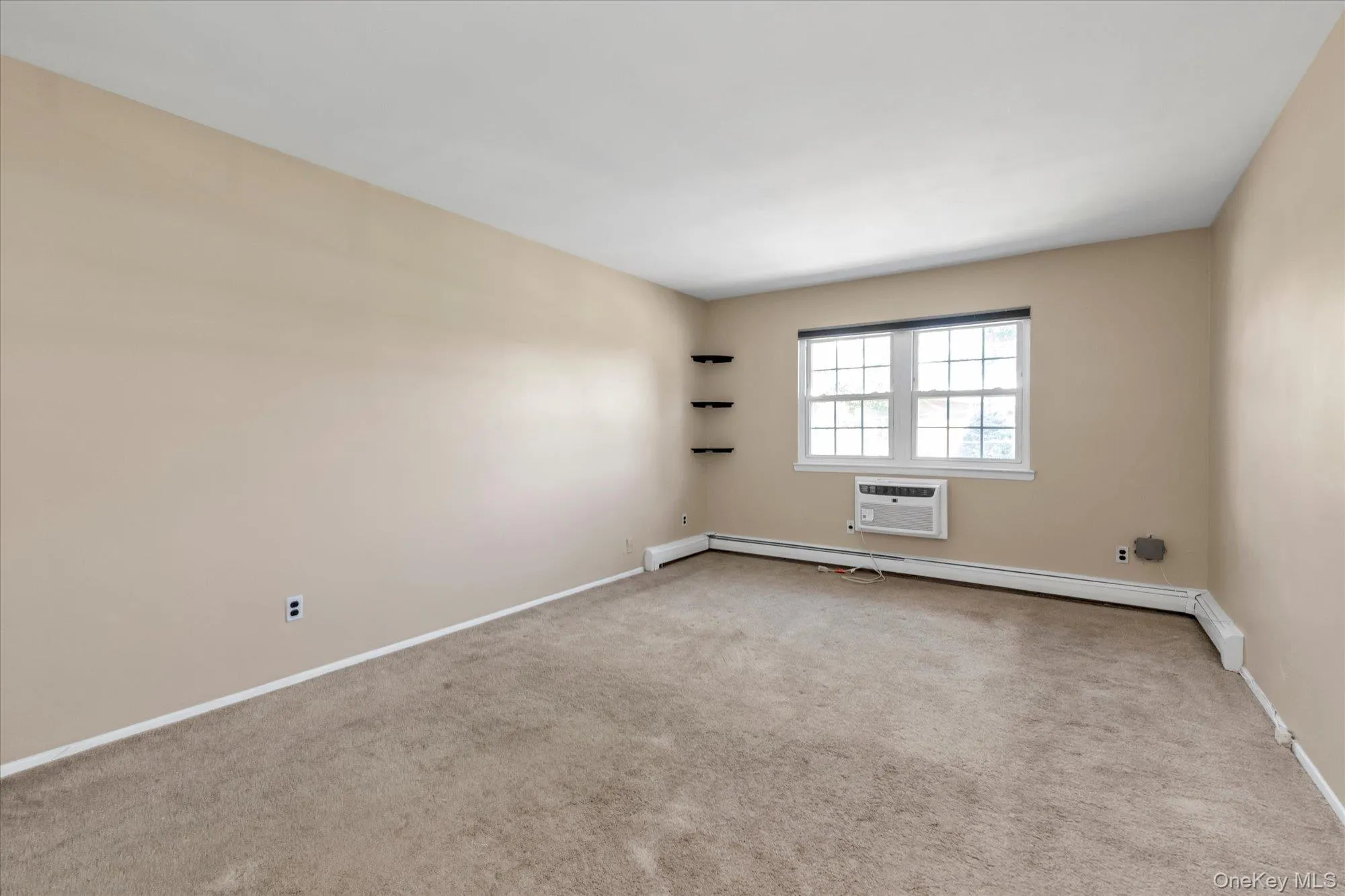 25 Springwood Drive, Babylon, NY, 1 Bedroom Bedrooms, 4 Rooms Rooms,1 BathroomBathrooms,Residential,For Rent,Springwood,0,1024276 25 Springwood Drive, Babylon, NY, 1 Bedroom Bedrooms, 4 Rooms Rooms,1 BathroomBathrooms,Residential,For Rent,Springwood,0,1024276