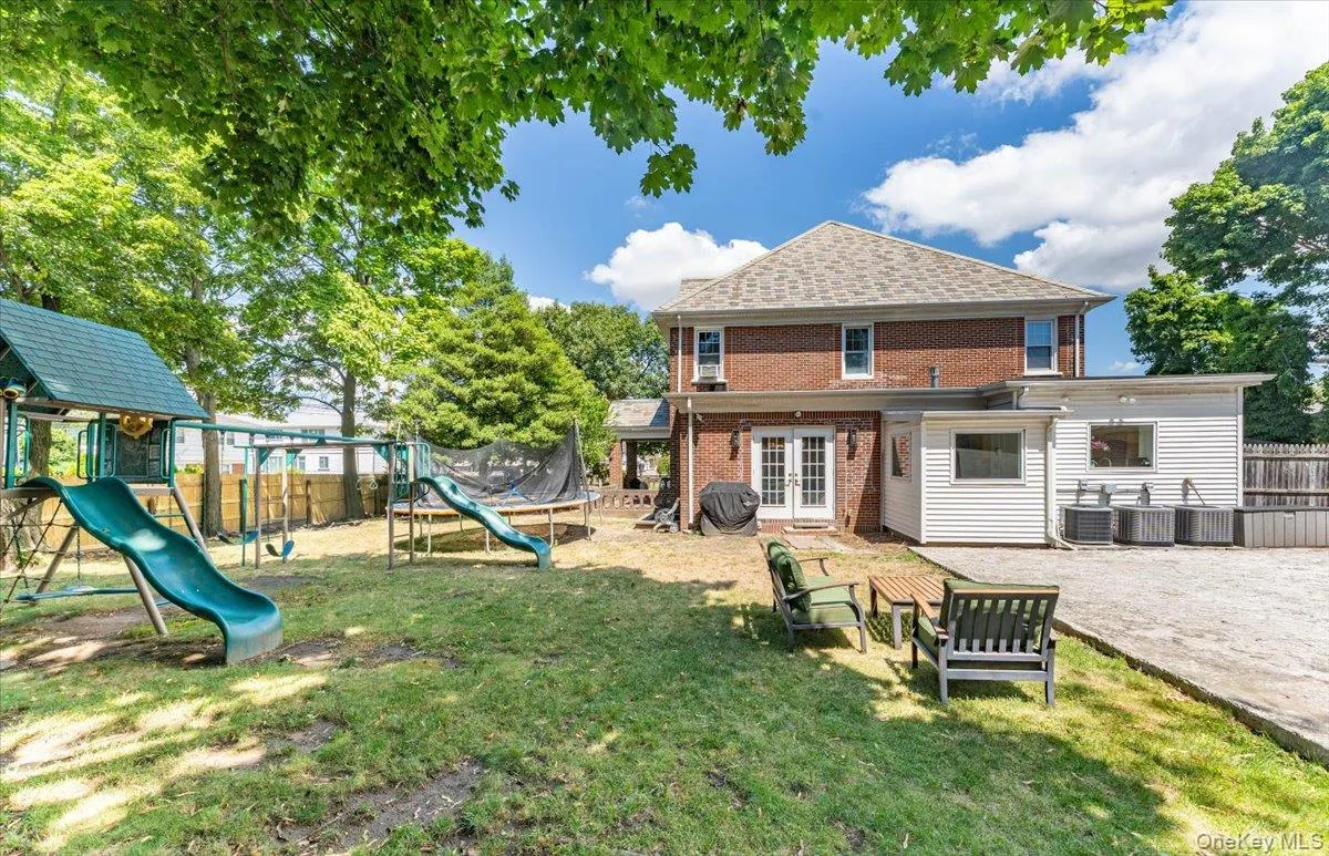 266 Rockaway Turnpike, Hempstead, NY, 6 Bedrooms Bedrooms, 10 Rooms Rooms,3 BathroomsBathrooms,Residential Lease,For Rent,Rockaway,0,1024277 266 Rockaway Turnpike, Hempstead, NY, 6 Bedrooms Bedrooms, 10 Rooms Rooms,3 BathroomsBathrooms,Residential Lease,For Rent,Rockaway,0,1024277