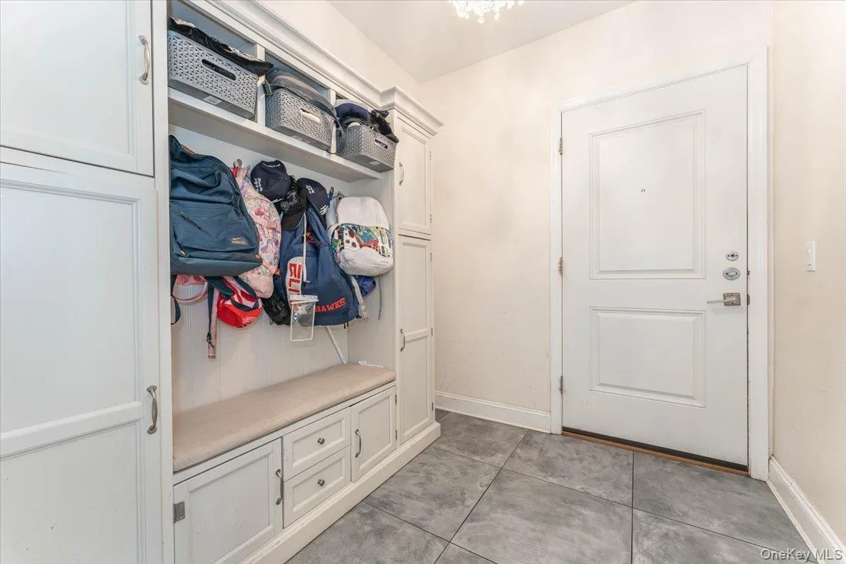 266 Rockaway Turnpike, Hempstead, NY, 6 Bedrooms Bedrooms, 10 Rooms Rooms,3 BathroomsBathrooms,Residential Lease,For Rent,Rockaway,0,1024277 266 Rockaway Turnpike, Hempstead, NY, 6 Bedrooms Bedrooms, 10 Rooms Rooms,3 BathroomsBathrooms,Residential Lease,For Rent,Rockaway,0,1024277