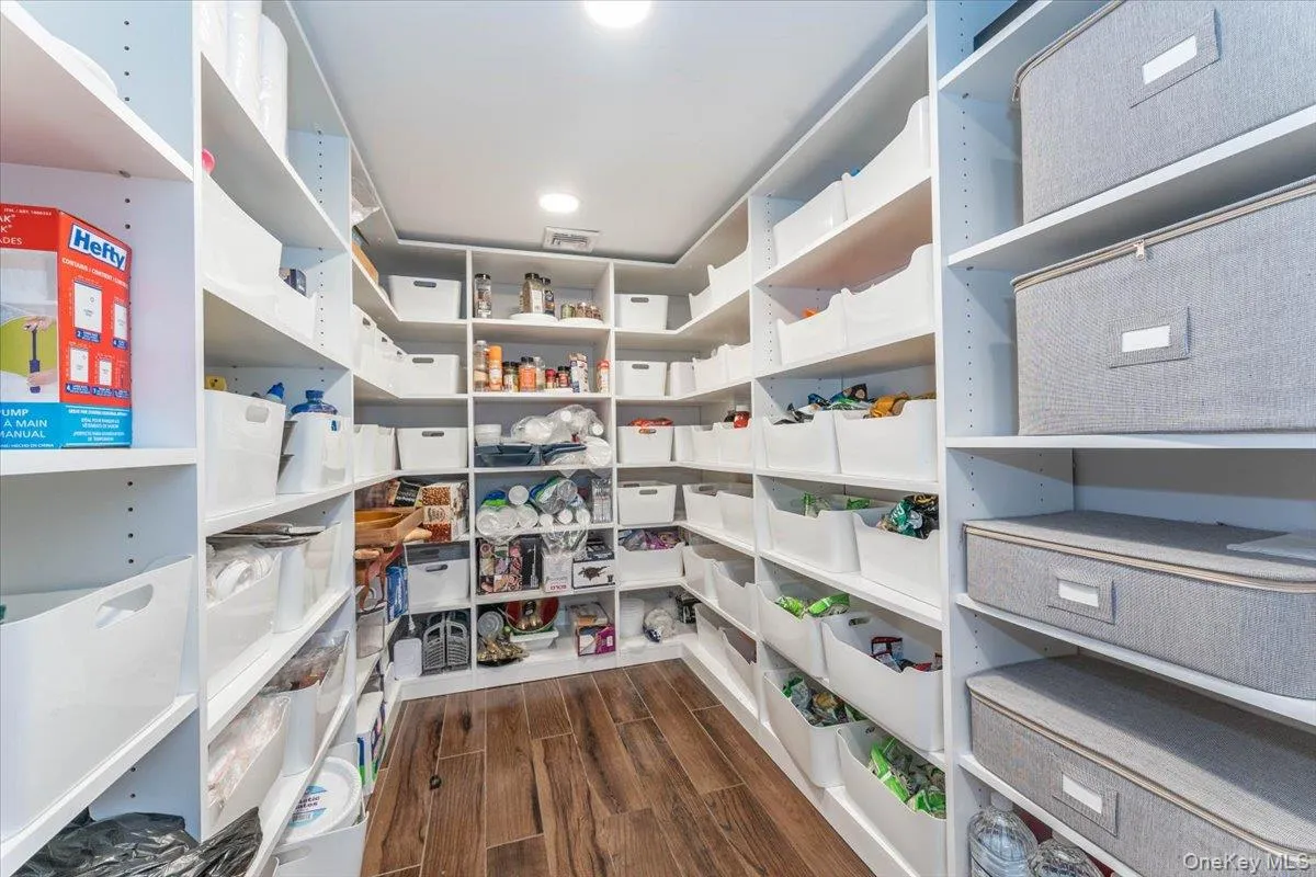 266 Rockaway Turnpike, Hempstead, NY, 6 Bedrooms Bedrooms, 10 Rooms Rooms,3 BathroomsBathrooms,Residential Lease,For Rent,Rockaway,0,1024277 266 Rockaway Turnpike, Hempstead, NY, 6 Bedrooms Bedrooms, 10 Rooms Rooms,3 BathroomsBathrooms,Residential Lease,For Rent,Rockaway,0,1024277