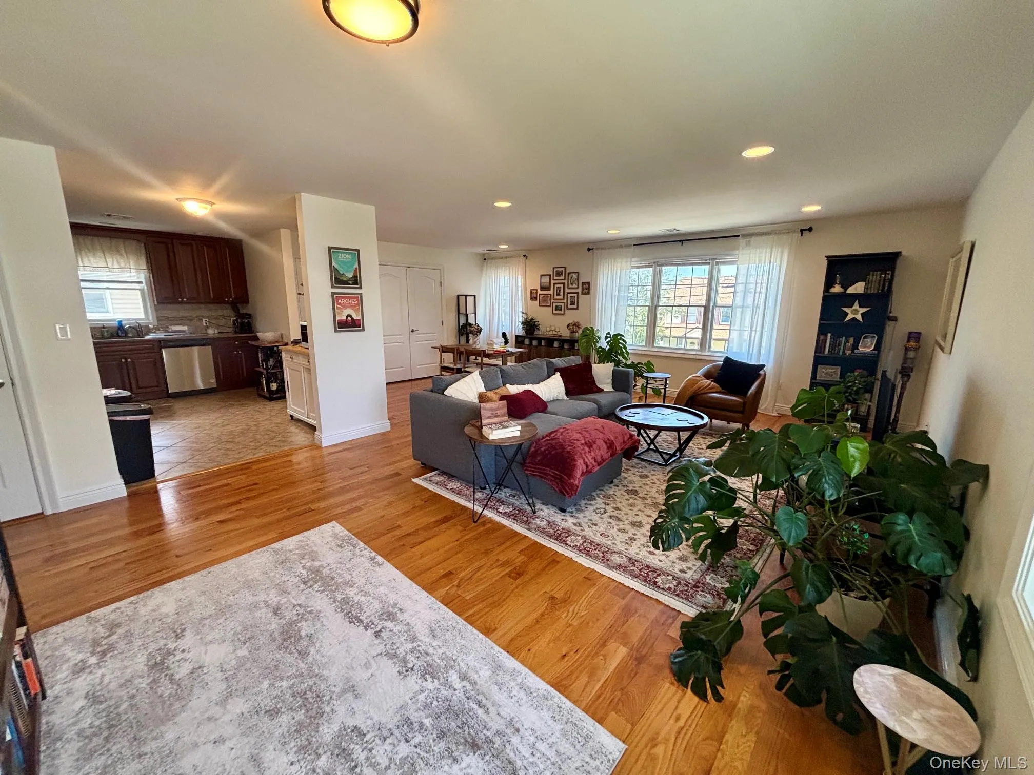 189 Jefferson Avenue, North Hempstead, NY, 3 Bedrooms Bedrooms, 6 Rooms Rooms,2 BathroomsBathrooms,Residential Lease,For Rent,Jefferson,0,1024280 189 Jefferson Avenue, North Hempstead, NY, 3 Bedrooms Bedrooms, 6 Rooms Rooms,2 BathroomsBathrooms,Residential Lease,For Rent,Jefferson,0,1024280