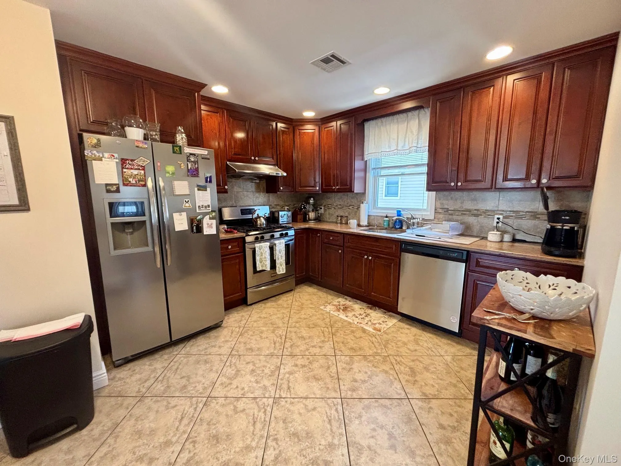189 Jefferson Avenue, North Hempstead, NY, 3 Bedrooms Bedrooms, 6 Rooms Rooms,2 BathroomsBathrooms,Residential Lease,For Rent,Jefferson,0,1024280 189 Jefferson Avenue, North Hempstead, NY, 3 Bedrooms Bedrooms, 6 Rooms Rooms,2 BathroomsBathrooms,Residential Lease,For Rent,Jefferson,0,1024280