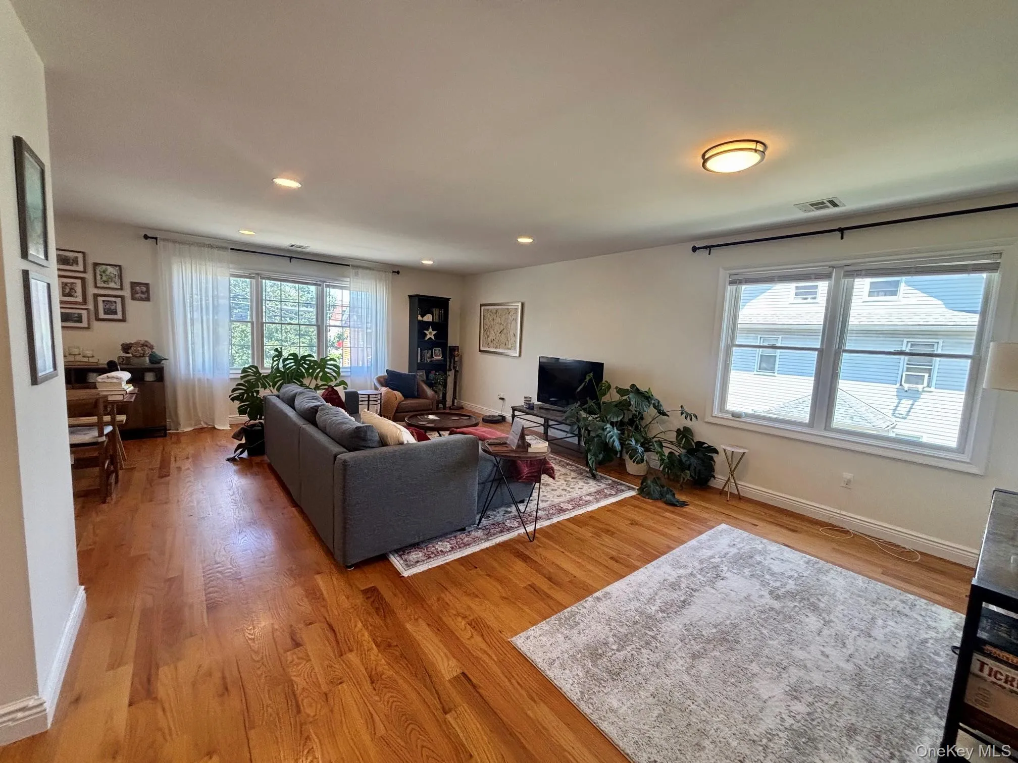 189 Jefferson Avenue, North Hempstead, NY, 3 Bedrooms Bedrooms, 6 Rooms Rooms,2 BathroomsBathrooms,Residential Lease,For Rent,Jefferson,0,1024280 189 Jefferson Avenue, North Hempstead, NY, 3 Bedrooms Bedrooms, 6 Rooms Rooms,2 BathroomsBathrooms,Residential Lease,For Rent,Jefferson,0,1024280