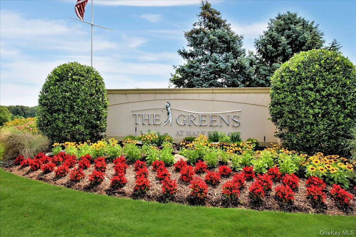 1011 Madeira Boulevard, Huntington, NY, 1 Bedroom Bedrooms, 3 Rooms Rooms,1 BathroomBathrooms,Residential Lease,For Rent,Madeira,0,1024283 1011 Madeira Boulevard, Huntington, NY, 1 Bedroom Bedrooms, 3 Rooms Rooms,1 BathroomBathrooms,Residential Lease,For Rent,Madeira,0,1024283