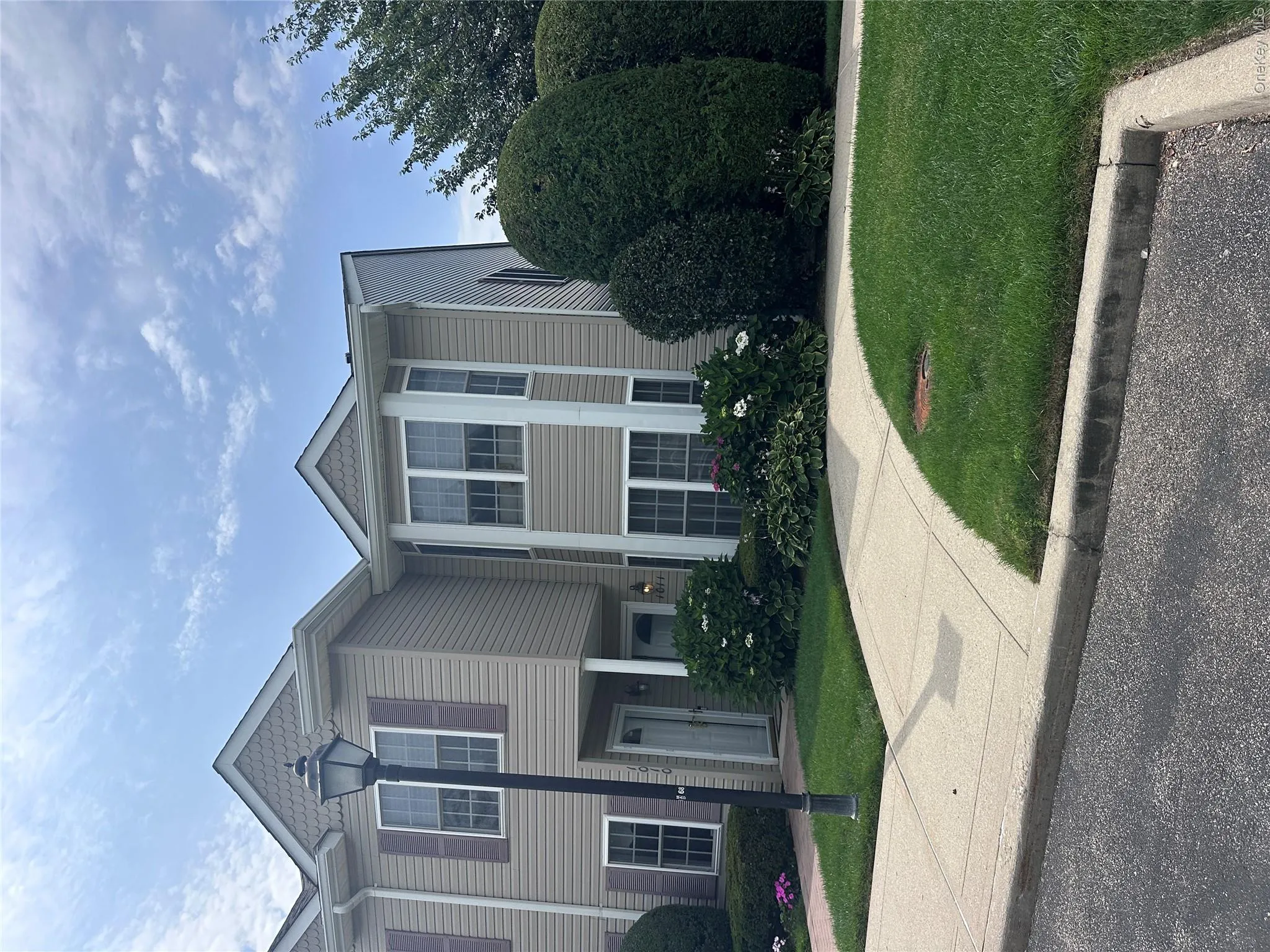 1011 Madeira Boulevard, Huntington, NY, 1 Bedroom Bedrooms, 3 Rooms Rooms,1 BathroomBathrooms,Residential Lease,For Rent,Madeira,0,1024283 1011 Madeira Boulevard, Huntington, NY, 1 Bedroom Bedrooms, 3 Rooms Rooms,1 BathroomBathrooms,Residential Lease,For Rent,Madeira,0,1024283