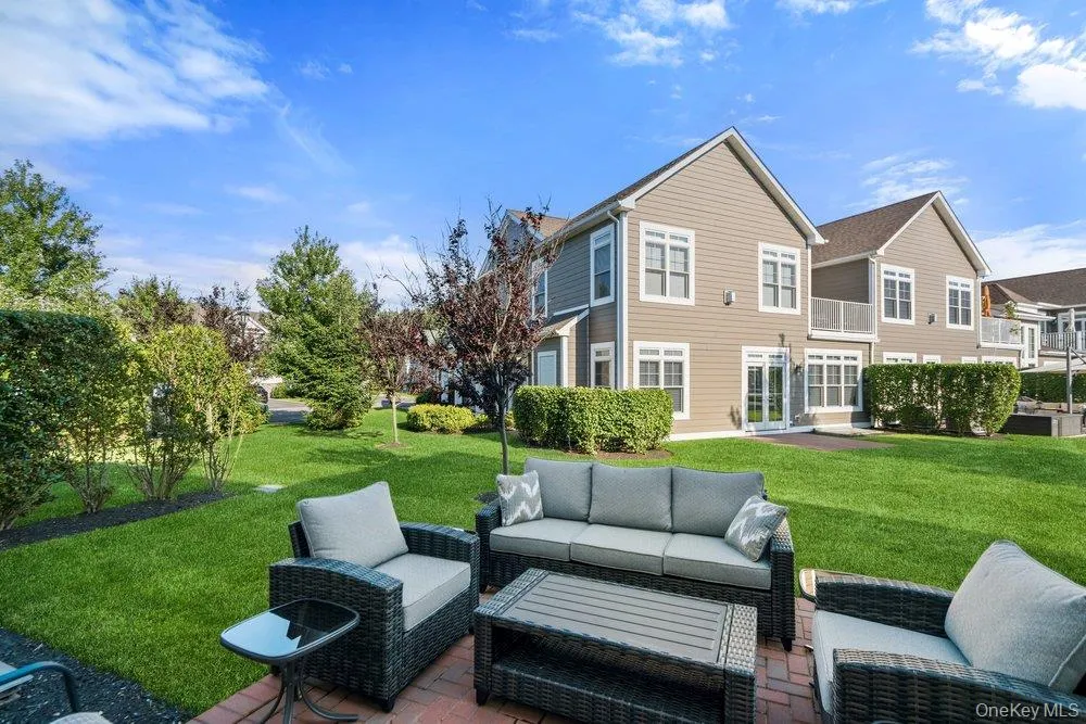 46102 Silver Birch Lane, Oyster Bay, NY, 3 Bedrooms Bedrooms, 7 Rooms Rooms,2 BathroomsBathrooms,Residential,For Rent,Silver Birch,0,1024287 46102 Silver Birch Lane, Oyster Bay, NY, 3 Bedrooms Bedrooms, 7 Rooms Rooms,2 BathroomsBathrooms,Residential,For Rent,Silver Birch,0,1024287