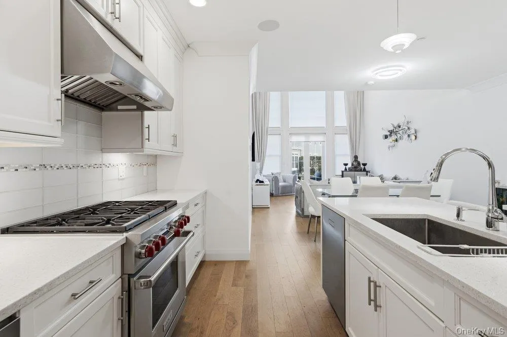 46102 Silver Birch Lane, Oyster Bay, NY, 3 Bedrooms Bedrooms, 7 Rooms Rooms,2 BathroomsBathrooms,Residential,For Rent,Silver Birch,0,1024287 46102 Silver Birch Lane, Oyster Bay, NY, 3 Bedrooms Bedrooms, 7 Rooms Rooms,2 BathroomsBathrooms,Residential,For Rent,Silver Birch,0,1024287