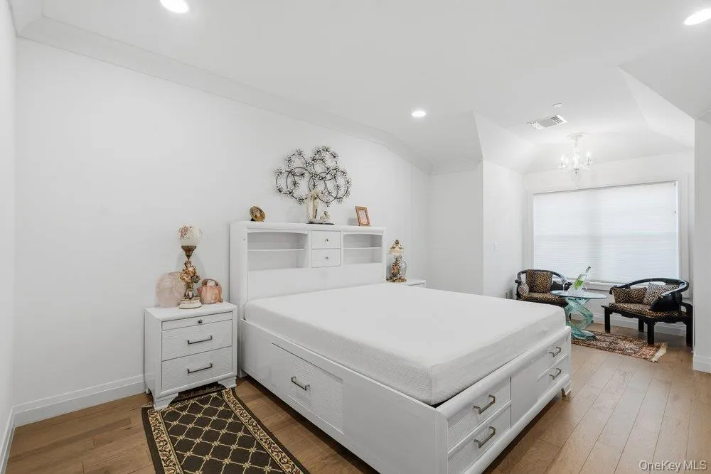 46102 Silver Birch Lane, Oyster Bay, NY, 3 Bedrooms Bedrooms, 7 Rooms Rooms,2 BathroomsBathrooms,Residential,For Rent,Silver Birch,0,1024287 46102 Silver Birch Lane, Oyster Bay, NY, 3 Bedrooms Bedrooms, 7 Rooms Rooms,2 BathroomsBathrooms,Residential,For Rent,Silver Birch,0,1024287