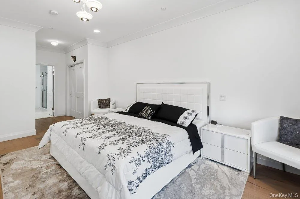 46102 Silver Birch Lane, Oyster Bay, NY, 3 Bedrooms Bedrooms, 7 Rooms Rooms,2 BathroomsBathrooms,Residential,For Rent,Silver Birch,0,1024287 46102 Silver Birch Lane, Oyster Bay, NY, 3 Bedrooms Bedrooms, 7 Rooms Rooms,2 BathroomsBathrooms,Residential,For Rent,Silver Birch,0,1024287