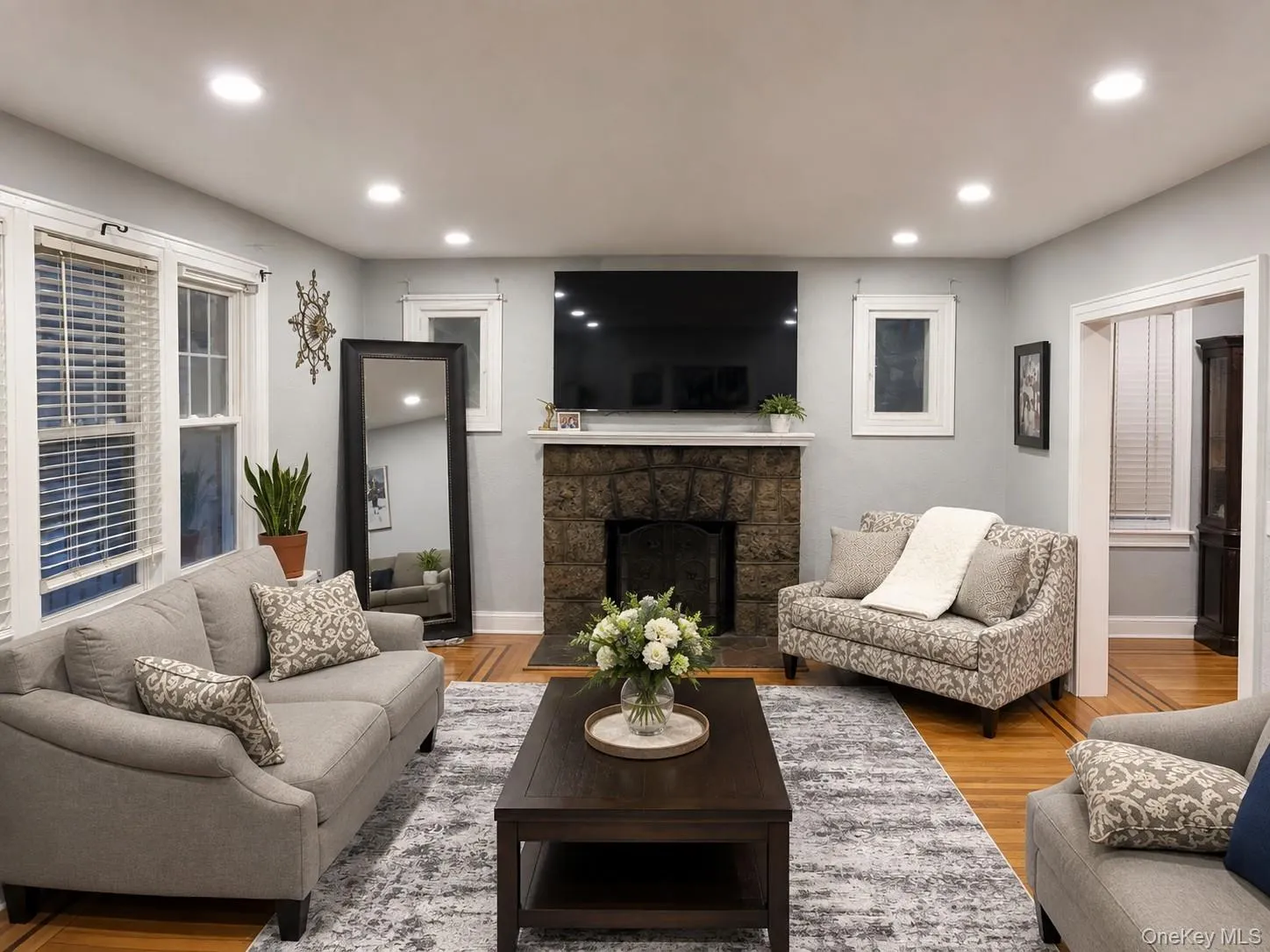 27 Leonard Place, Yonkers, NY, 3 Bedrooms Bedrooms, 7 Rooms Rooms,2 BathroomsBathrooms,Residential,For Rent,Leonard,0,1024292 27 Leonard Place, Yonkers, NY, 3 Bedrooms Bedrooms, 7 Rooms Rooms,2 BathroomsBathrooms,Residential,For Rent,Leonard,0,1024292