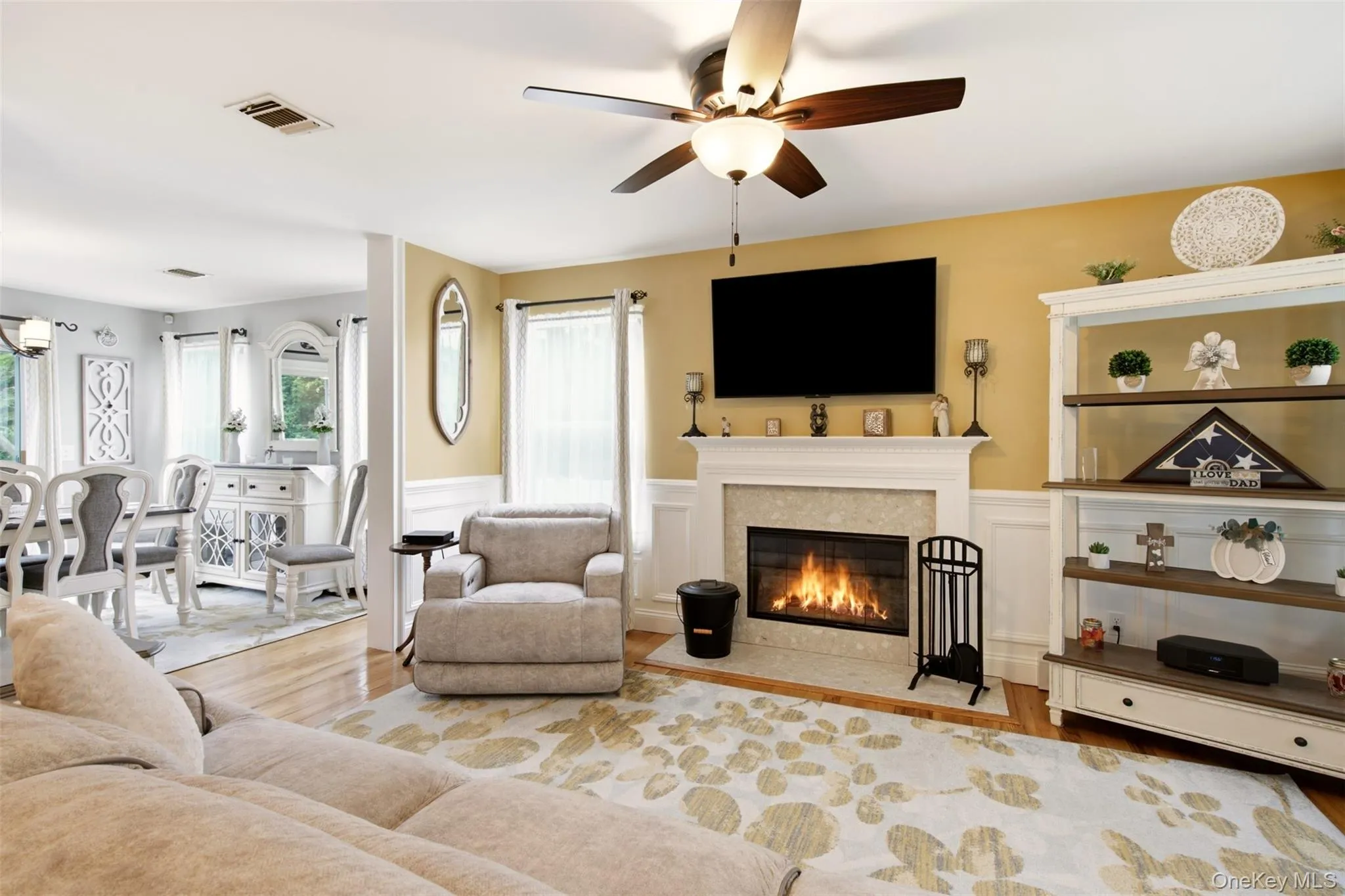 Open floor plan, hardwood flooring throughout Open floor plan, hardwood flooring throughout