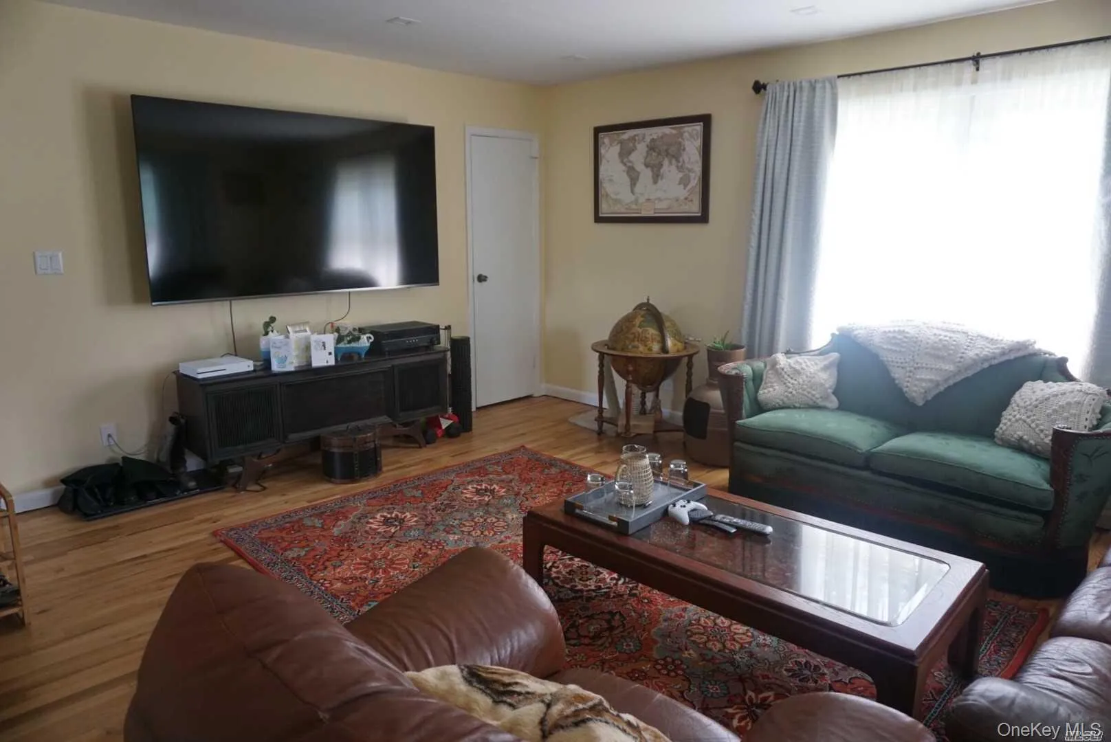 8 Hallock Street, Babylon, NY, 2 Bedrooms Bedrooms, 4 Rooms Rooms,1 BathroomBathrooms,Residential Lease,For Rent,Hallock,0,1024295 8 Hallock Street, Babylon, NY, 2 Bedrooms Bedrooms, 4 Rooms Rooms,1 BathroomBathrooms,Residential Lease,For Rent,Hallock,0,1024295