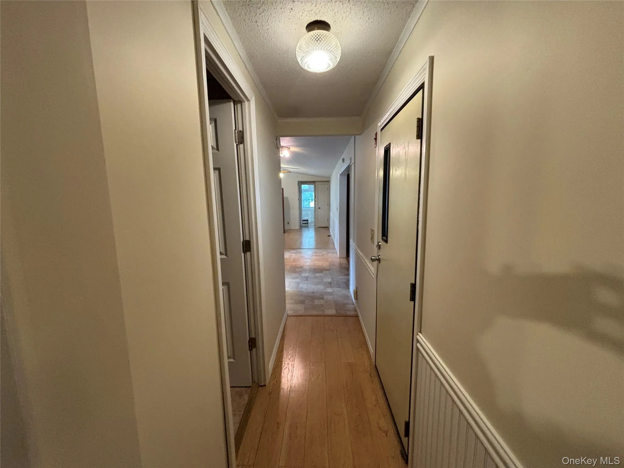 1661 Old Country Road, Riverhead, NY, 2 Bedrooms Bedrooms, 7 Rooms Rooms,2 BathroomsBathrooms,Residential,For Rent,Old Country,0,1024299 1661 Old Country Road, Riverhead, NY, 2 Bedrooms Bedrooms, 7 Rooms Rooms,2 BathroomsBathrooms,Residential,For Rent,Old Country,0,1024299