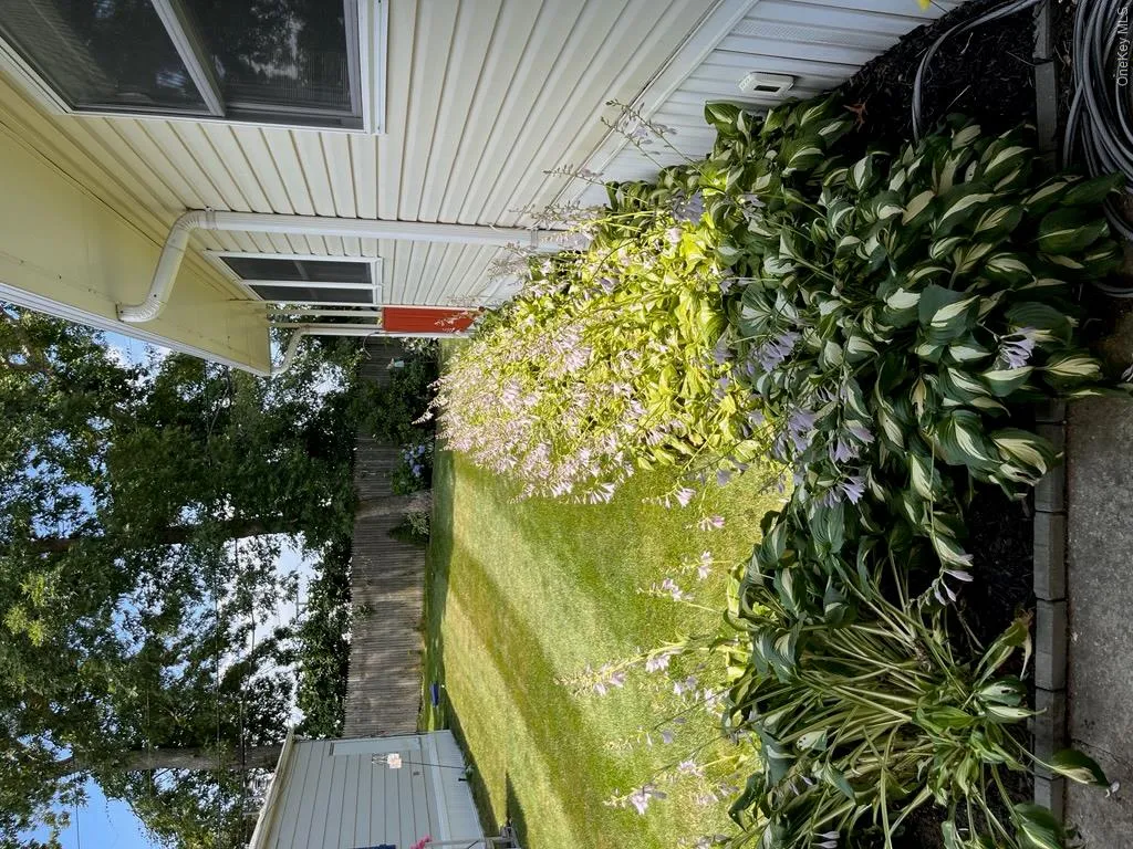 1661 Old Country Road, Riverhead, NY, 2 Bedrooms Bedrooms, 7 Rooms Rooms,2 BathroomsBathrooms,Residential,For Rent,Old Country,0,1024299 1661 Old Country Road, Riverhead, NY, 2 Bedrooms Bedrooms, 7 Rooms Rooms,2 BathroomsBathrooms,Residential,For Rent,Old Country,0,1024299