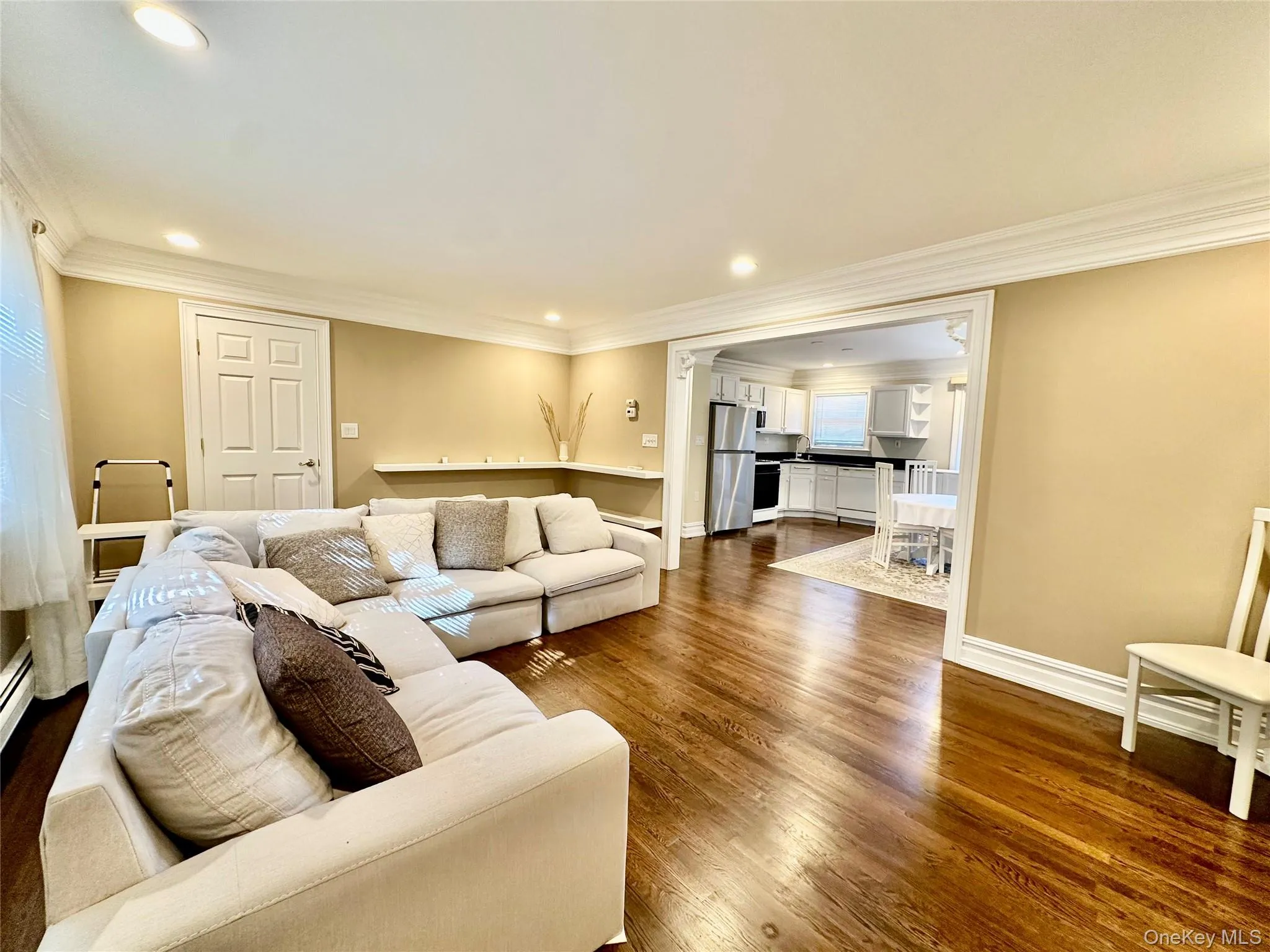 2 Oxford Court, Ramapo, NY, 1 Bedroom Bedrooms, 5 Rooms Rooms,1 BathroomBathrooms,Residential Lease,For Rent,Oxford,0,1024301 2 Oxford Court, Ramapo, NY, 1 Bedroom Bedrooms, 5 Rooms Rooms,1 BathroomBathrooms,Residential Lease,For Rent,Oxford,0,1024301