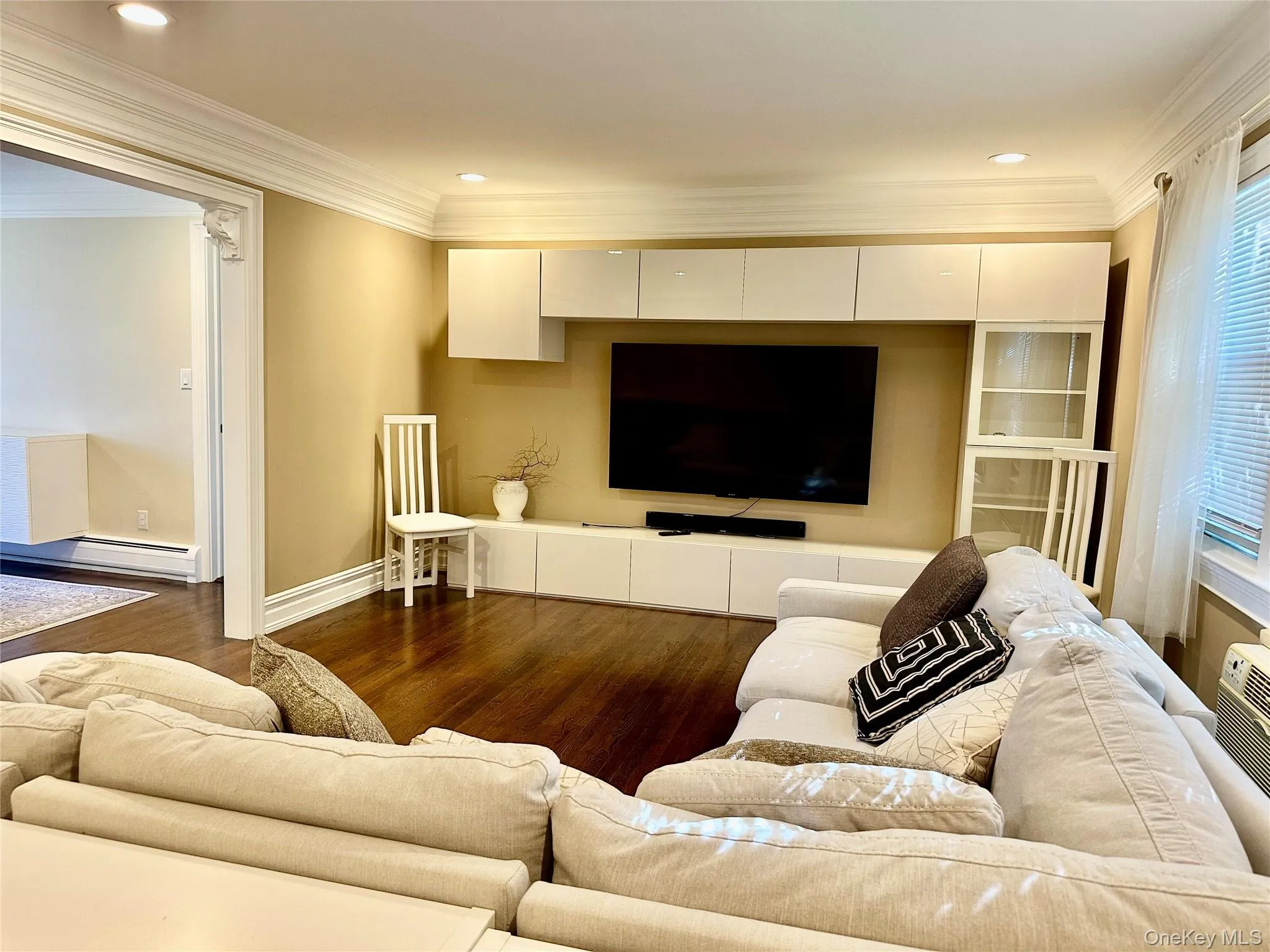 2 Oxford Court, Ramapo, NY, 1 Bedroom Bedrooms, 5 Rooms Rooms,1 BathroomBathrooms,Residential Lease,For Rent,Oxford,0,1024301 2 Oxford Court, Ramapo, NY, 1 Bedroom Bedrooms, 5 Rooms Rooms,1 BathroomBathrooms,Residential Lease,For Rent,Oxford,0,1024301