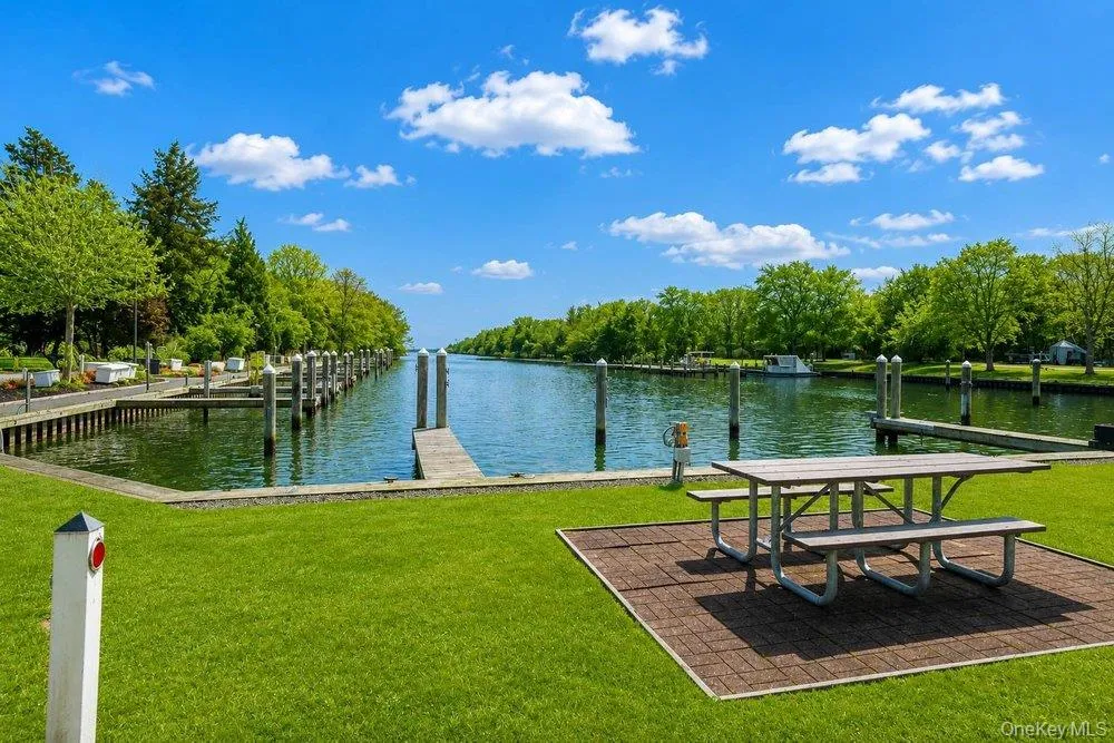Marina Area/Dock Slip Availabiltiy Marina Area/Dock Slip Availabiltiy