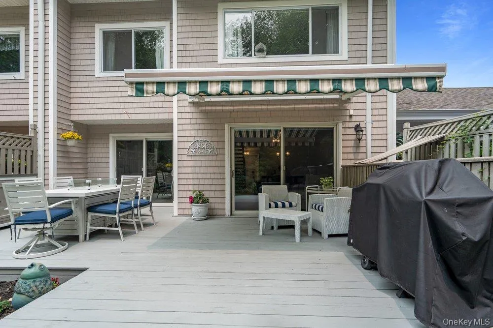 122 Corral Lane, Islip, NY, 3 Bedrooms Bedrooms, 9 Rooms Rooms,2 BathroomsBathrooms,Residential,For Rent,Corral,0,1024302 122 Corral Lane, Islip, NY, 3 Bedrooms Bedrooms, 9 Rooms Rooms,2 BathroomsBathrooms,Residential,For Rent,Corral,0,1024302