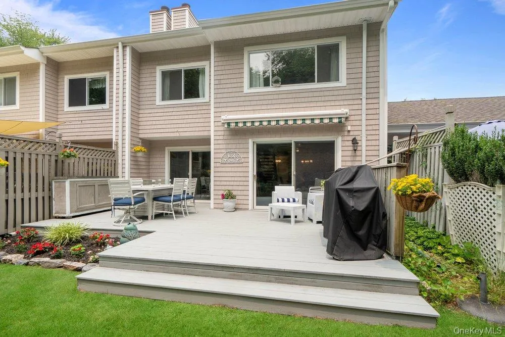 122 Corral Lane, Islip, NY, 3 Bedrooms Bedrooms, 9 Rooms Rooms,2 BathroomsBathrooms,Residential,For Rent,Corral,0,1024302 122 Corral Lane, Islip, NY, 3 Bedrooms Bedrooms, 9 Rooms Rooms,2 BathroomsBathrooms,Residential,For Rent,Corral,0,1024302