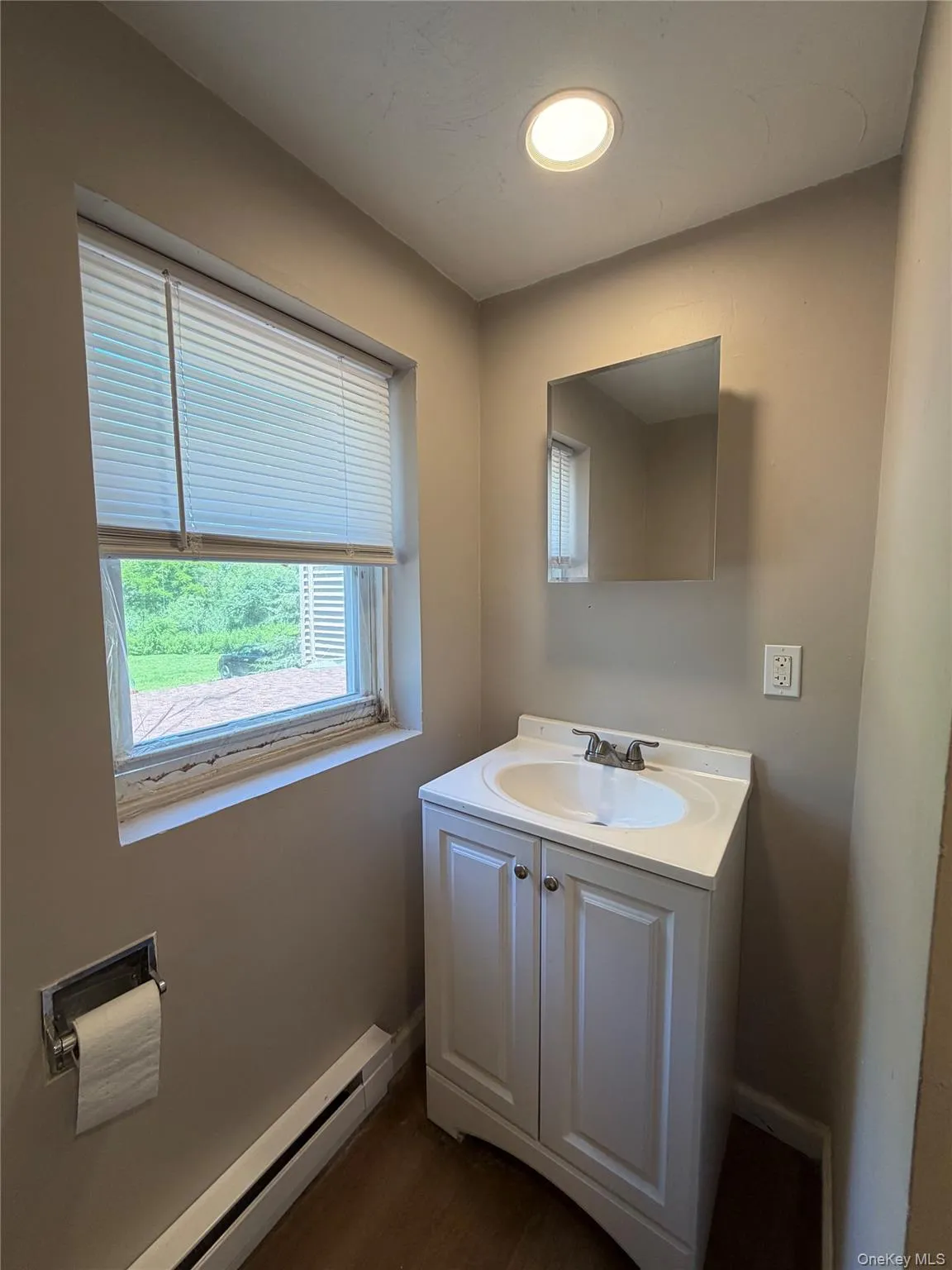 4789 Route 22, Amenia, NY, 1 Bedroom Bedrooms, 4 Rooms Rooms,1 BathroomBathrooms,Residential Lease,For Rent,Route 22,0,1024305 4789 Route 22, Amenia, NY, 1 Bedroom Bedrooms, 4 Rooms Rooms,1 BathroomBathrooms,Residential Lease,For Rent,Route 22,0,1024305