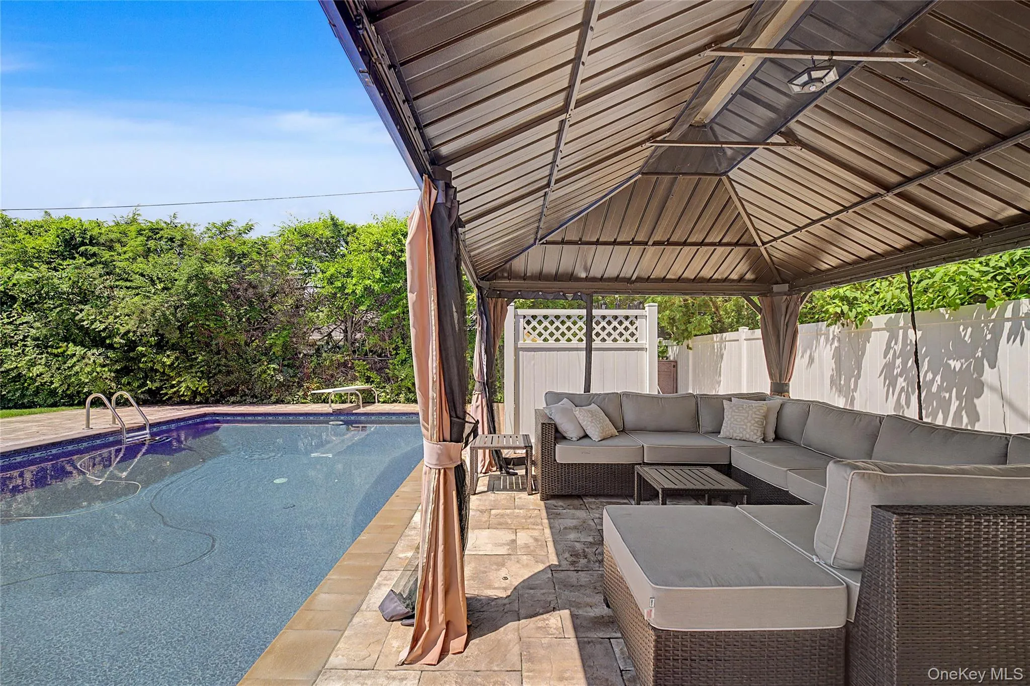 9 Cortland Avenue, Oyster Bay, NY, 4 Bedrooms Bedrooms, 9 Rooms Rooms,3 BathroomsBathrooms,Residential,For Rent,Cortland,0,1024311 9 Cortland Avenue, Oyster Bay, NY, 4 Bedrooms Bedrooms, 9 Rooms Rooms,3 BathroomsBathrooms,Residential,For Rent,Cortland,0,1024311