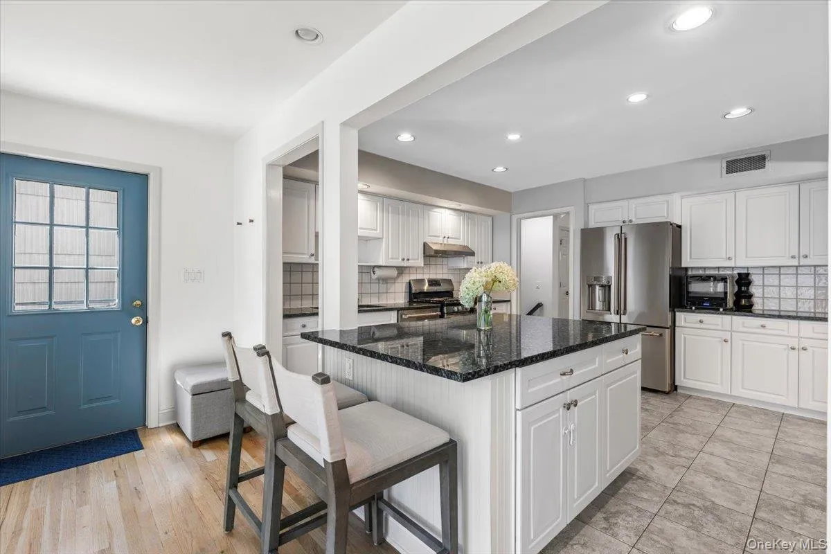 51 Croton Avenue, Mount Kisco, NY, 5 Bedrooms Bedrooms, 10 Rooms Rooms,3 BathroomsBathrooms,Residential,For Rent,Croton,0,1024318 51 Croton Avenue, Mount Kisco, NY, 5 Bedrooms Bedrooms, 10 Rooms Rooms,3 BathroomsBathrooms,Residential,For Rent,Croton,0,1024318