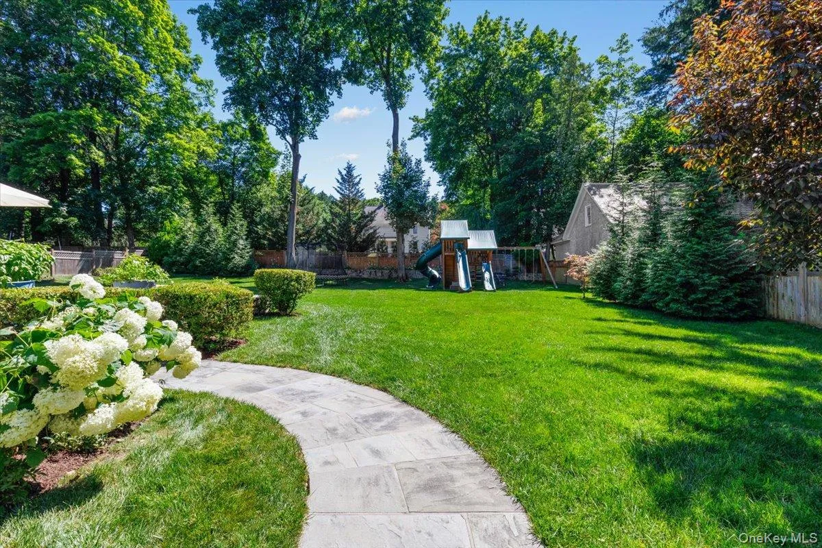 51 Croton Avenue, Mount Kisco, NY, 5 Bedrooms Bedrooms, 10 Rooms Rooms,3 BathroomsBathrooms,Residential,For Rent,Croton,0,1024318 51 Croton Avenue, Mount Kisco, NY, 5 Bedrooms Bedrooms, 10 Rooms Rooms,3 BathroomsBathrooms,Residential,For Rent,Croton,0,1024318