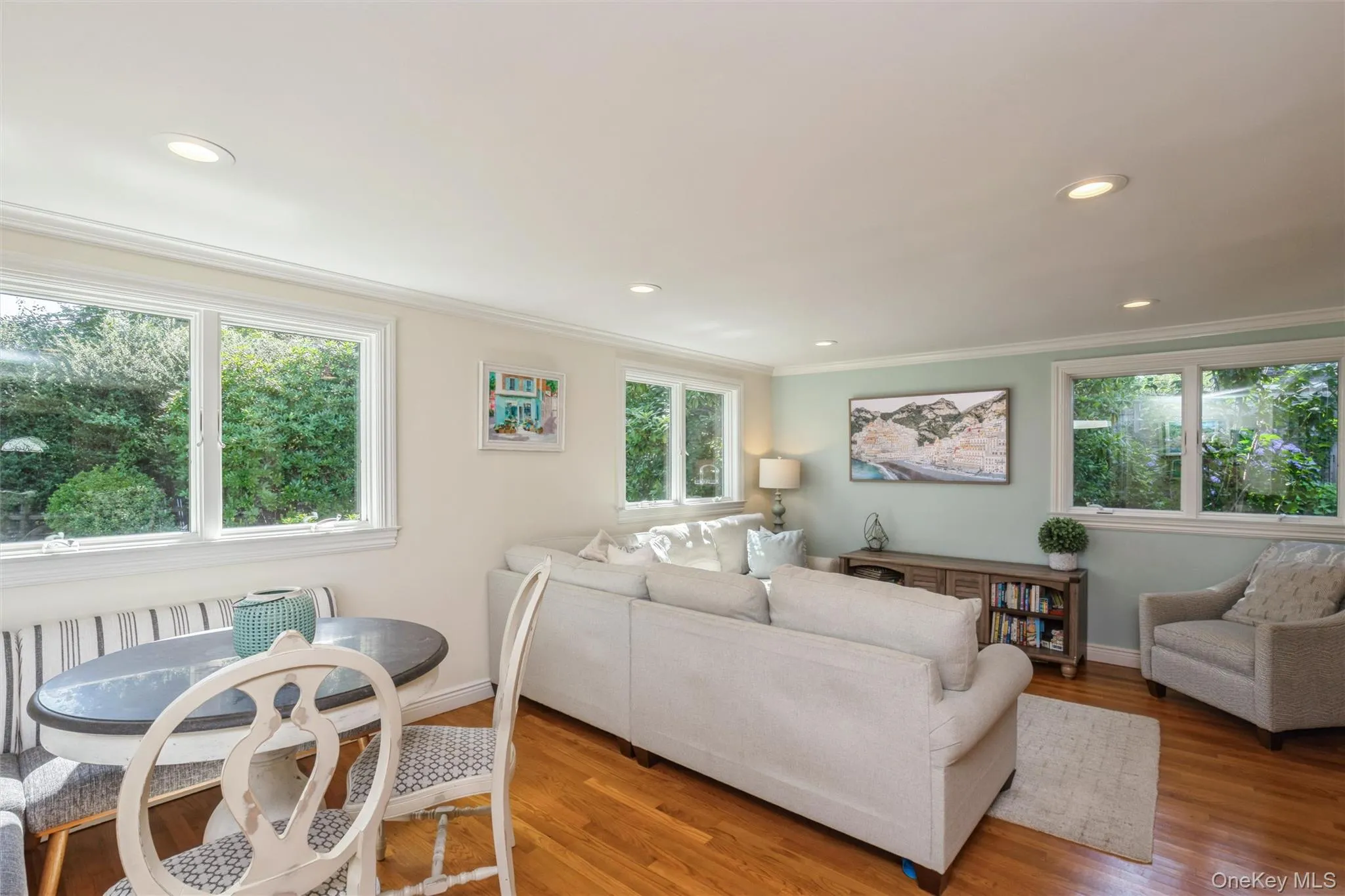 Casual dining nook & family room adjoin the renovated EIK. Casual dining nook & family room adjoin the renovated EIK.