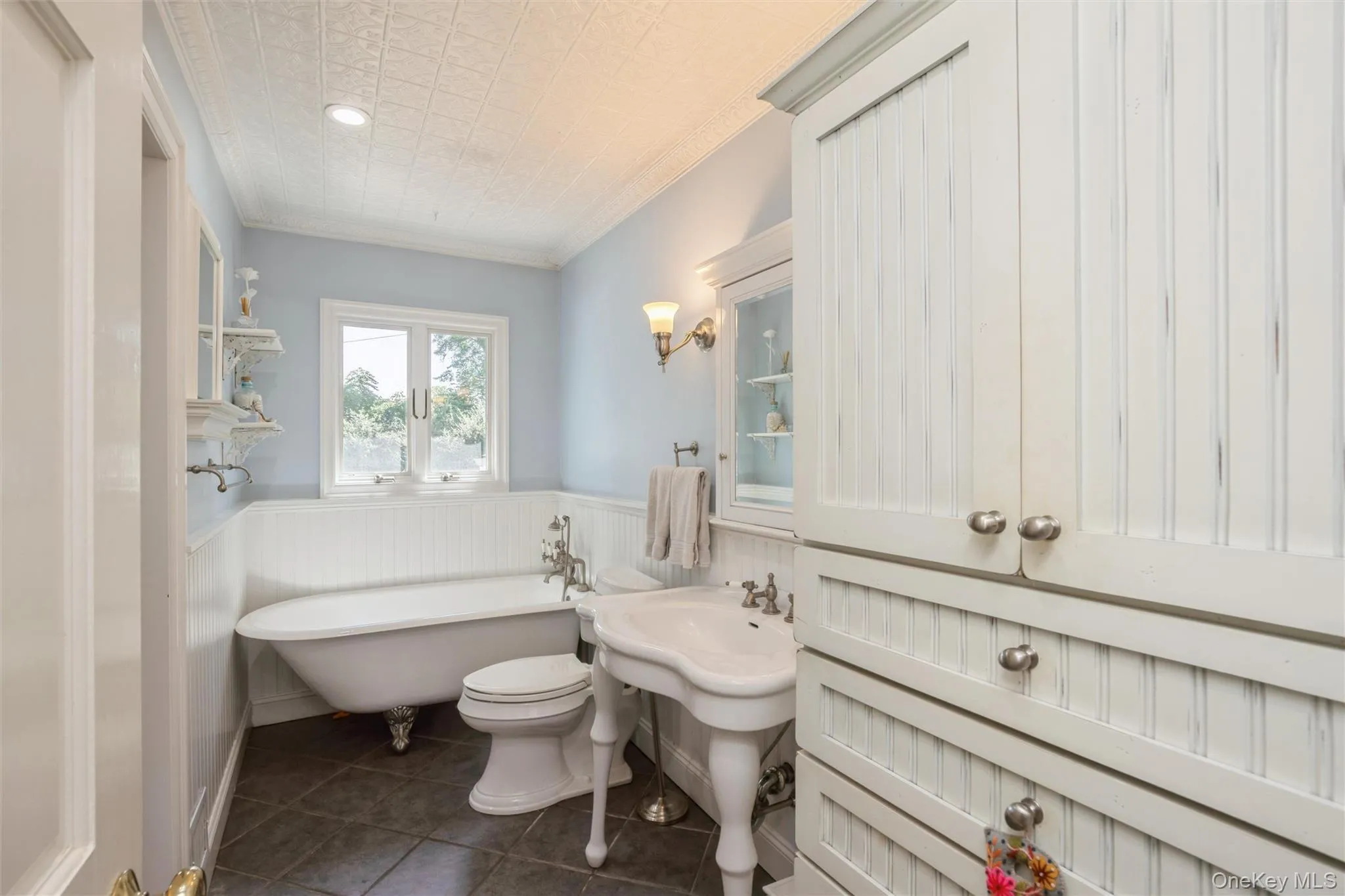 Second level full bath Second level full bath