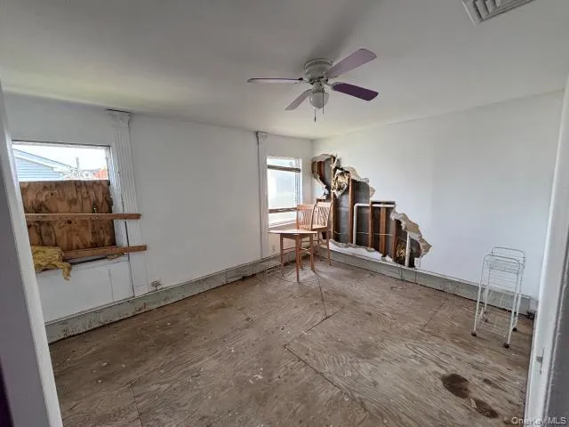 13 Merril Place, Hempstead, NY, 4 Bedrooms Bedrooms, 9 Rooms Rooms,2 BathroomsBathrooms,Residential,For Rent,Merril,0,1024329 13 Merril Place, Hempstead, NY, 4 Bedrooms Bedrooms, 9 Rooms Rooms,2 BathroomsBathrooms,Residential,For Rent,Merril,0,1024329